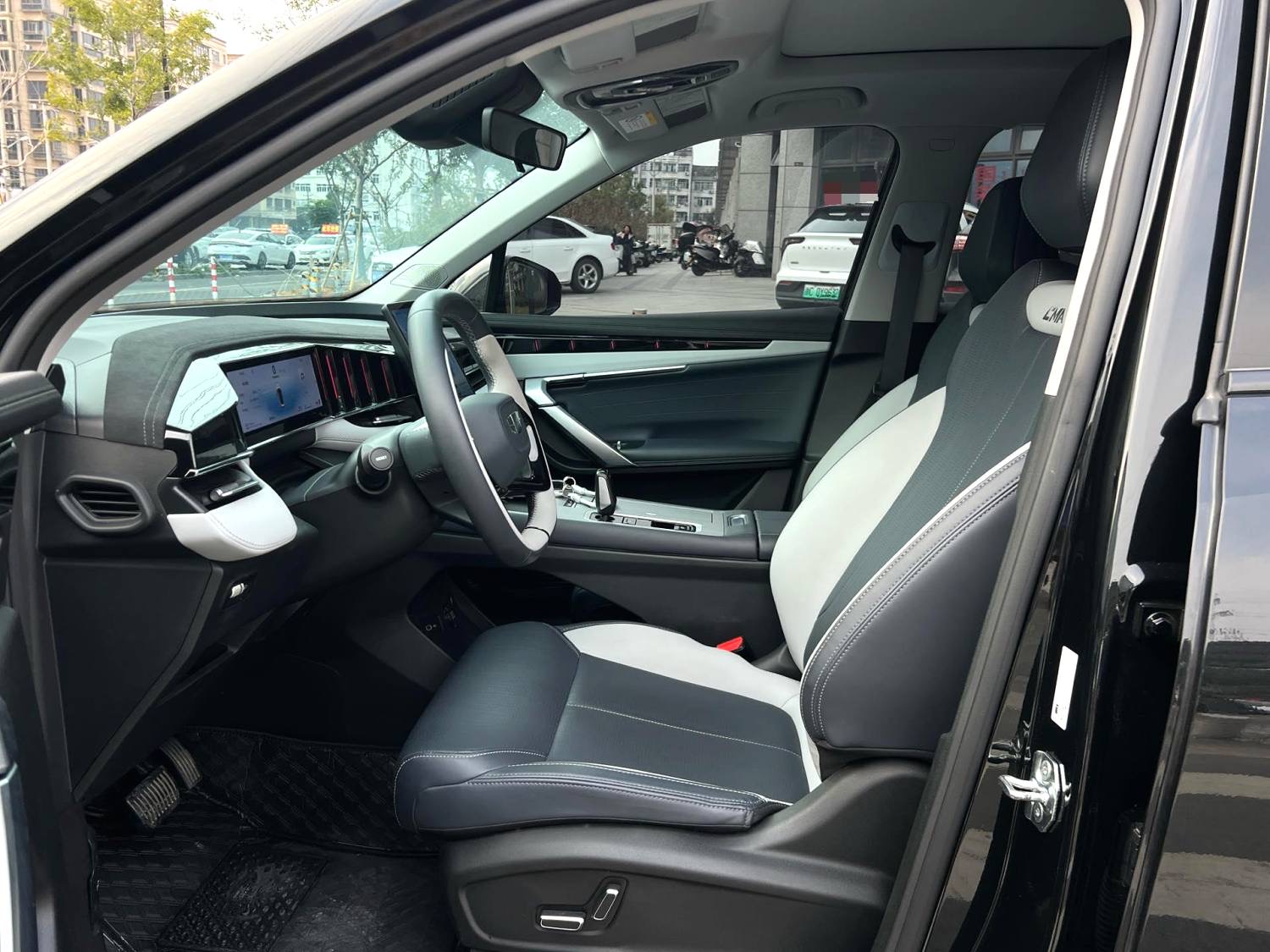 GEELY Boyue L 2025 #6 GEELY Boyue L 2025 car image #6