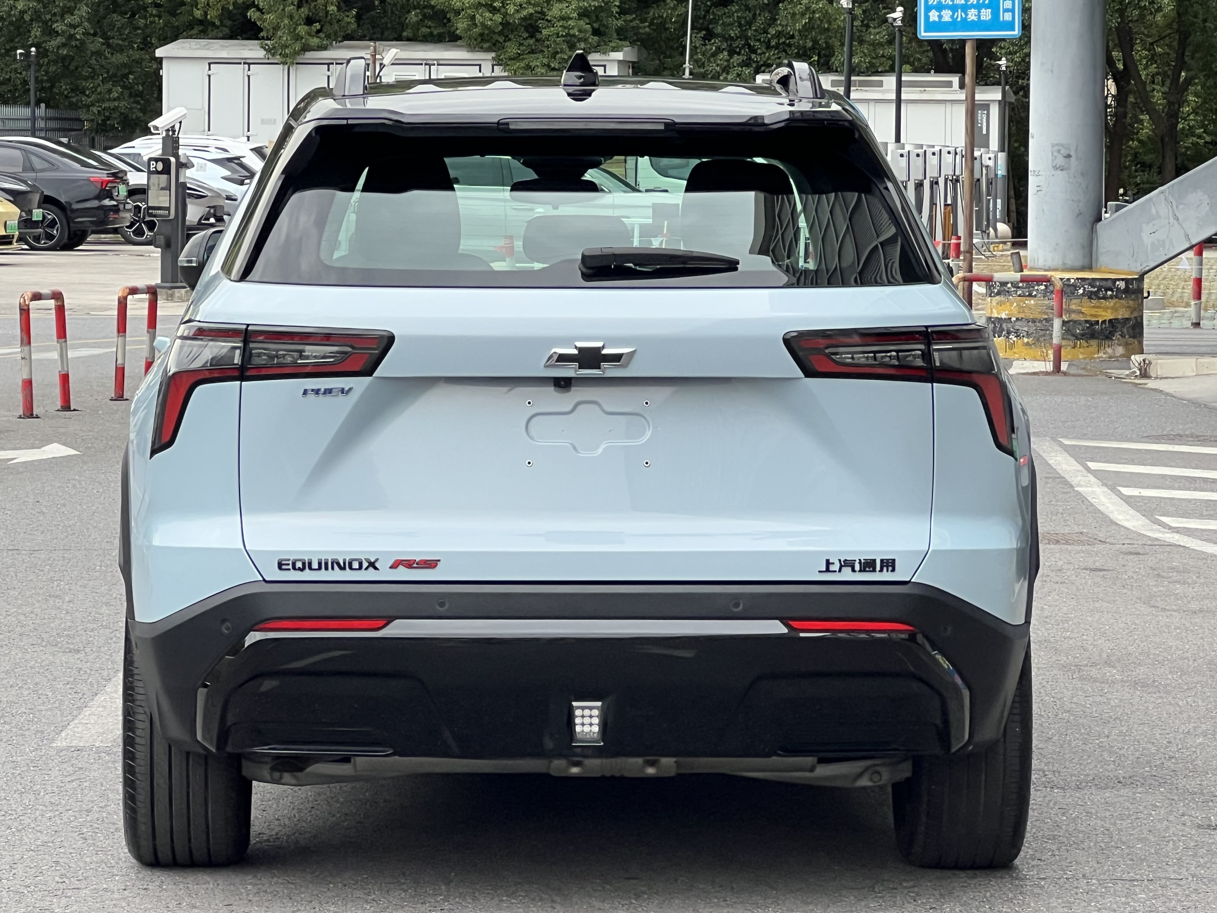 Chevrolet Equinox Plus 2025 car image #6