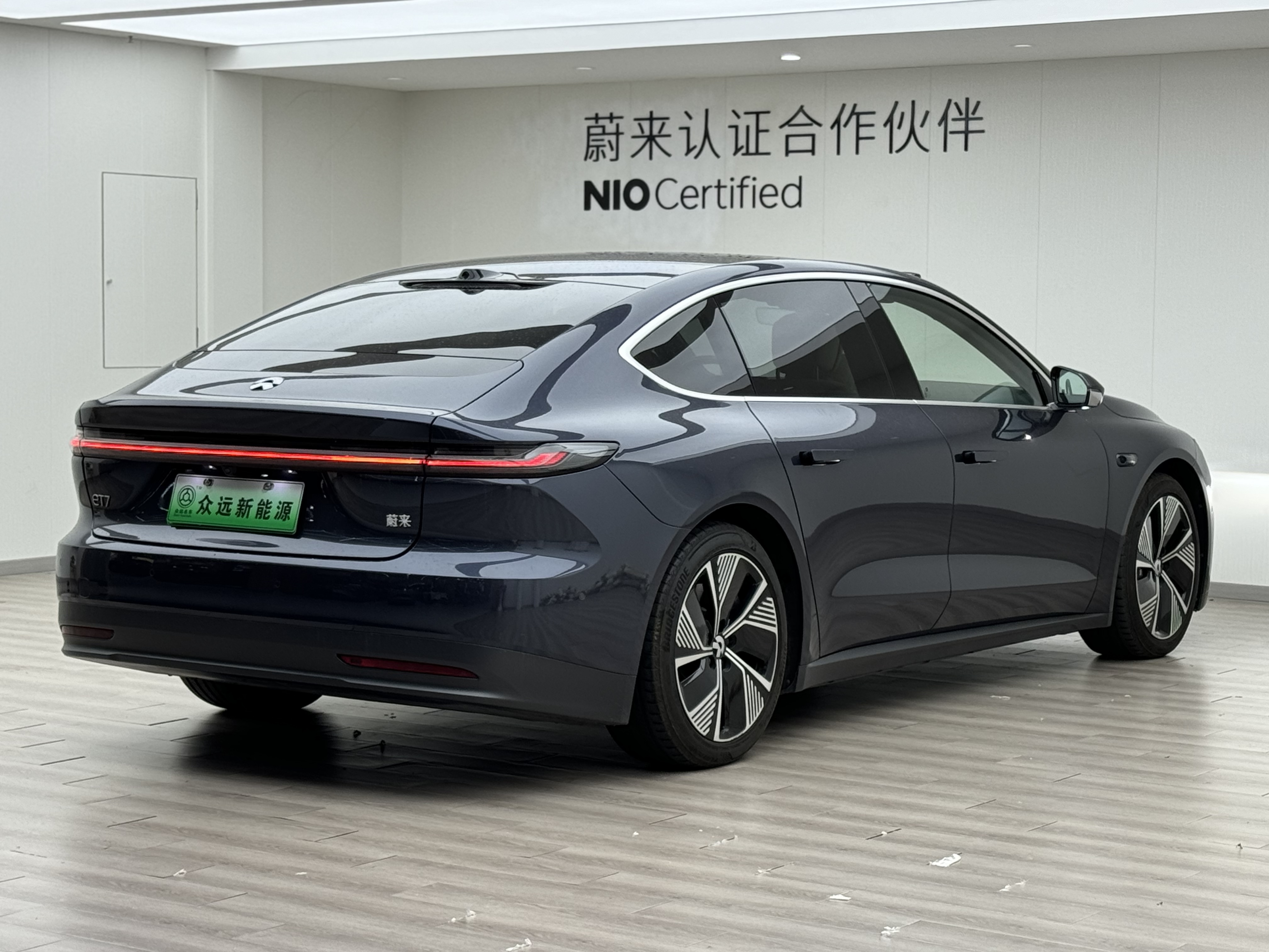 NIO ET7 2024 car image #6