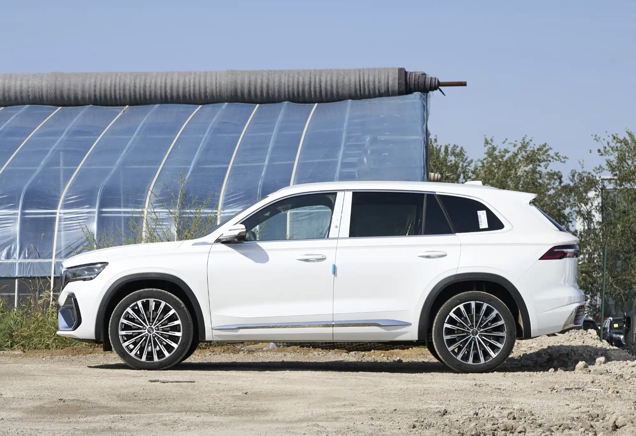 GEELY Monjaro 2026 #6 GEELY Monjaro 2026 صورة سيارة #6