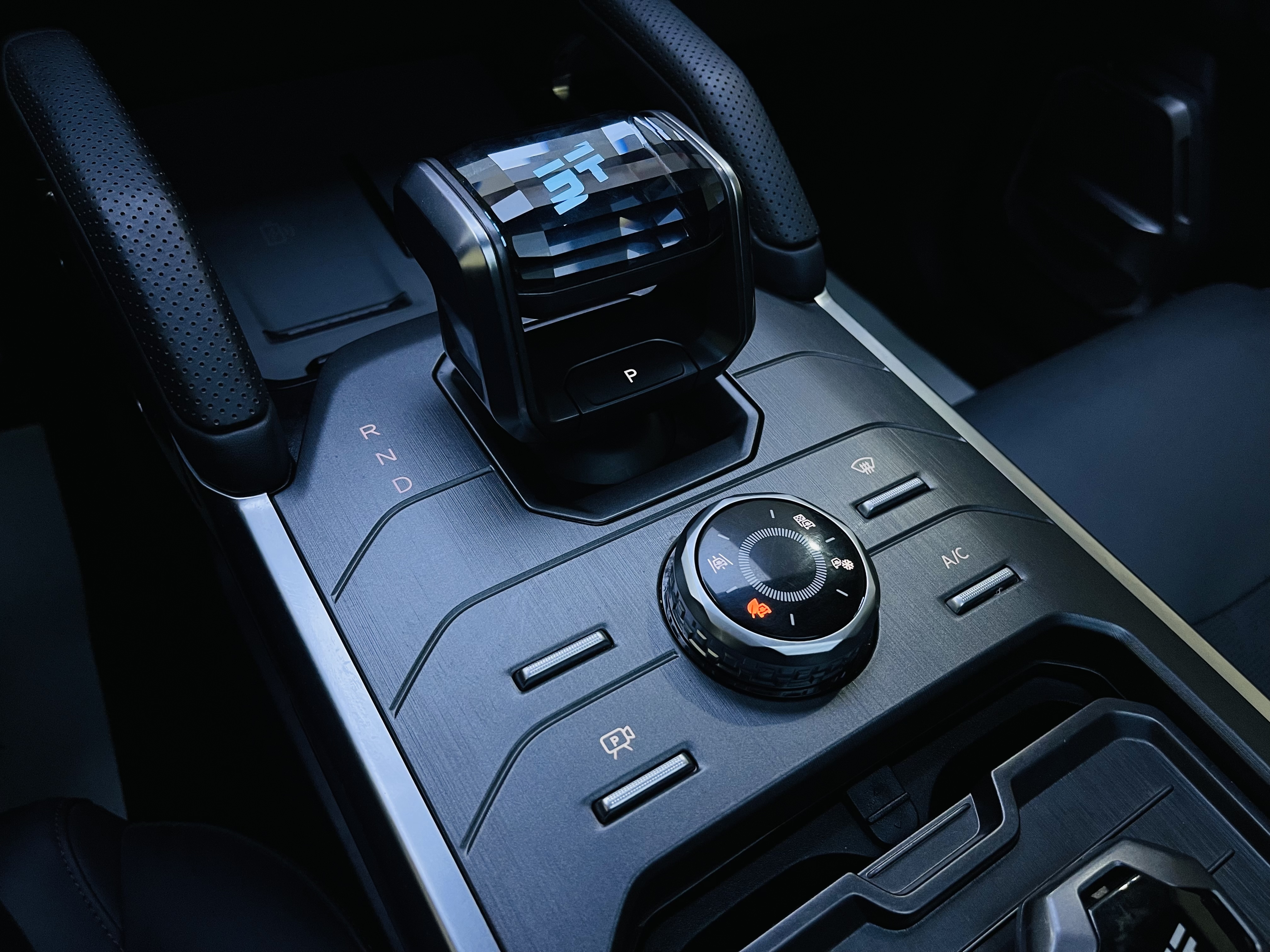 Jetour T2 2025 car image #6