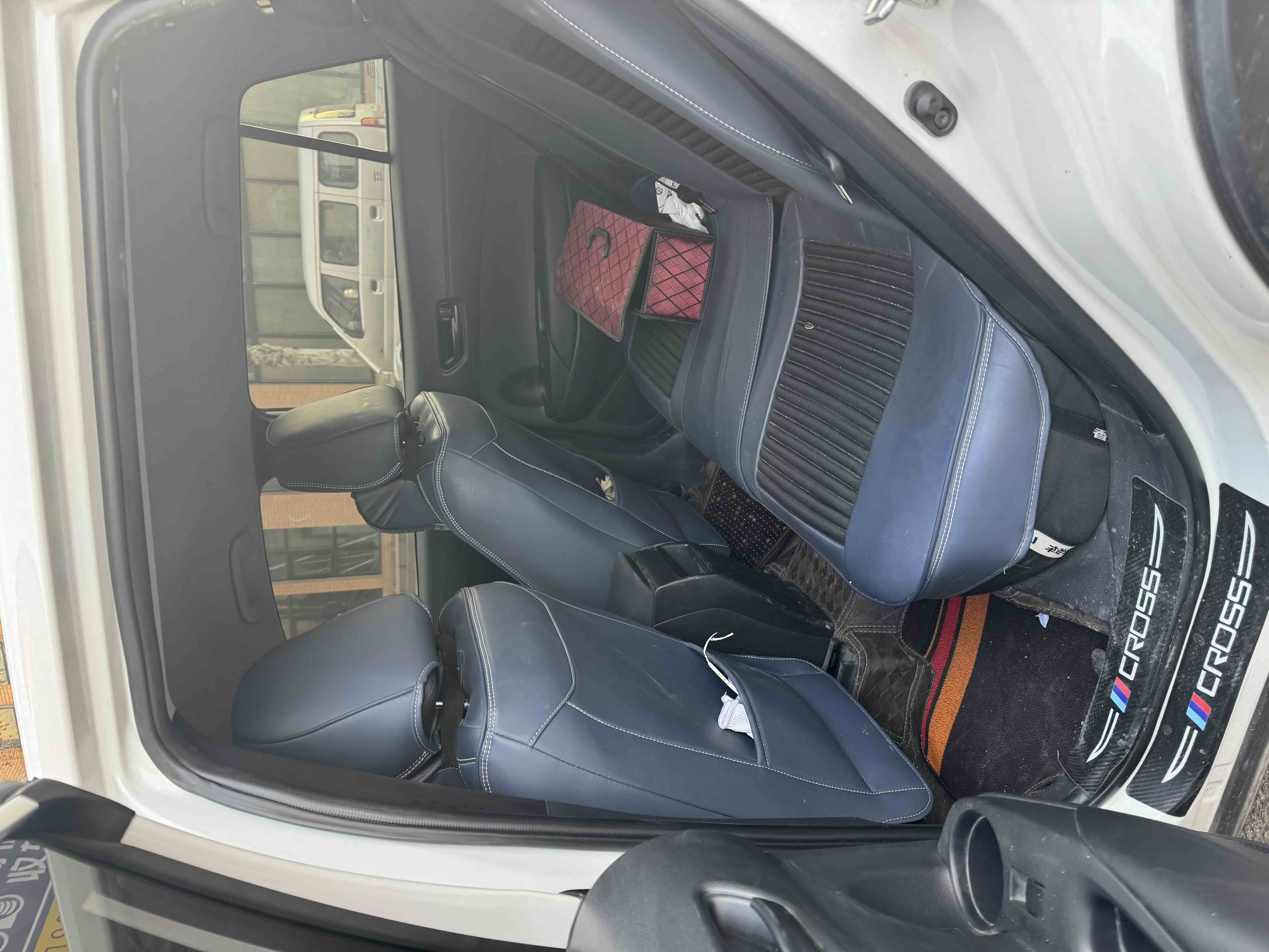 Toyota Corolla Cross 2025 car image #6