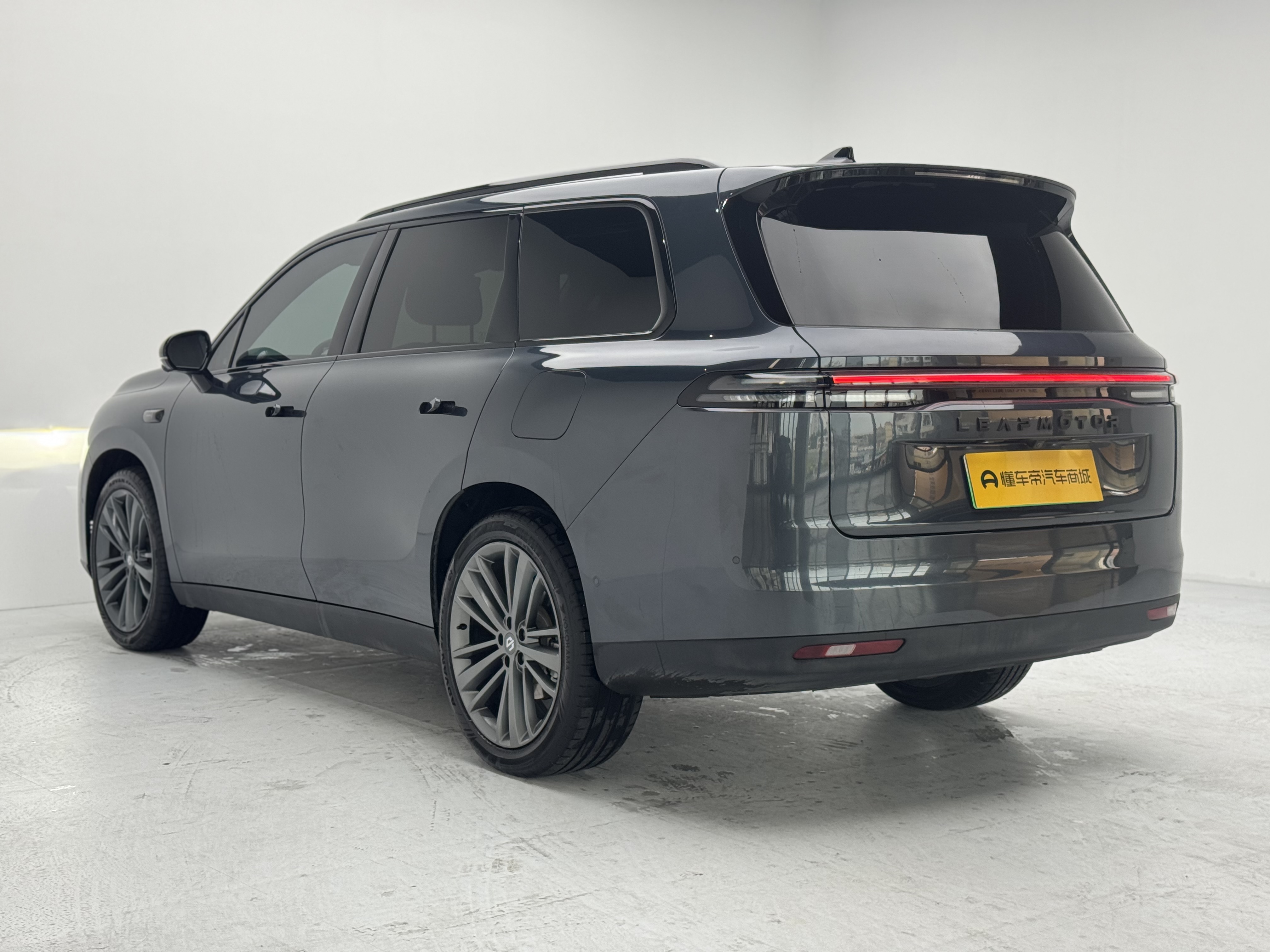 零跑汽车 零跑C16 2024 汽车图片 #6