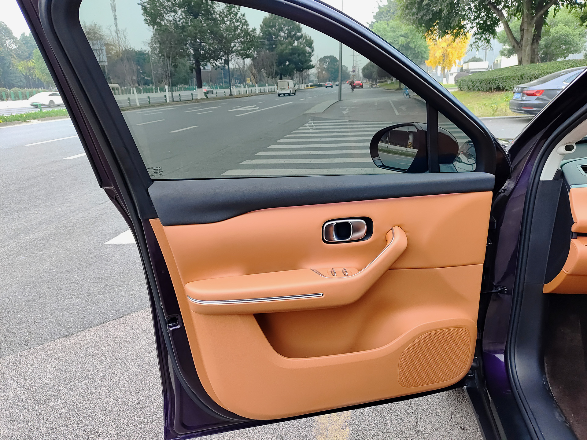 Leapmotor C16 2024 car image #6