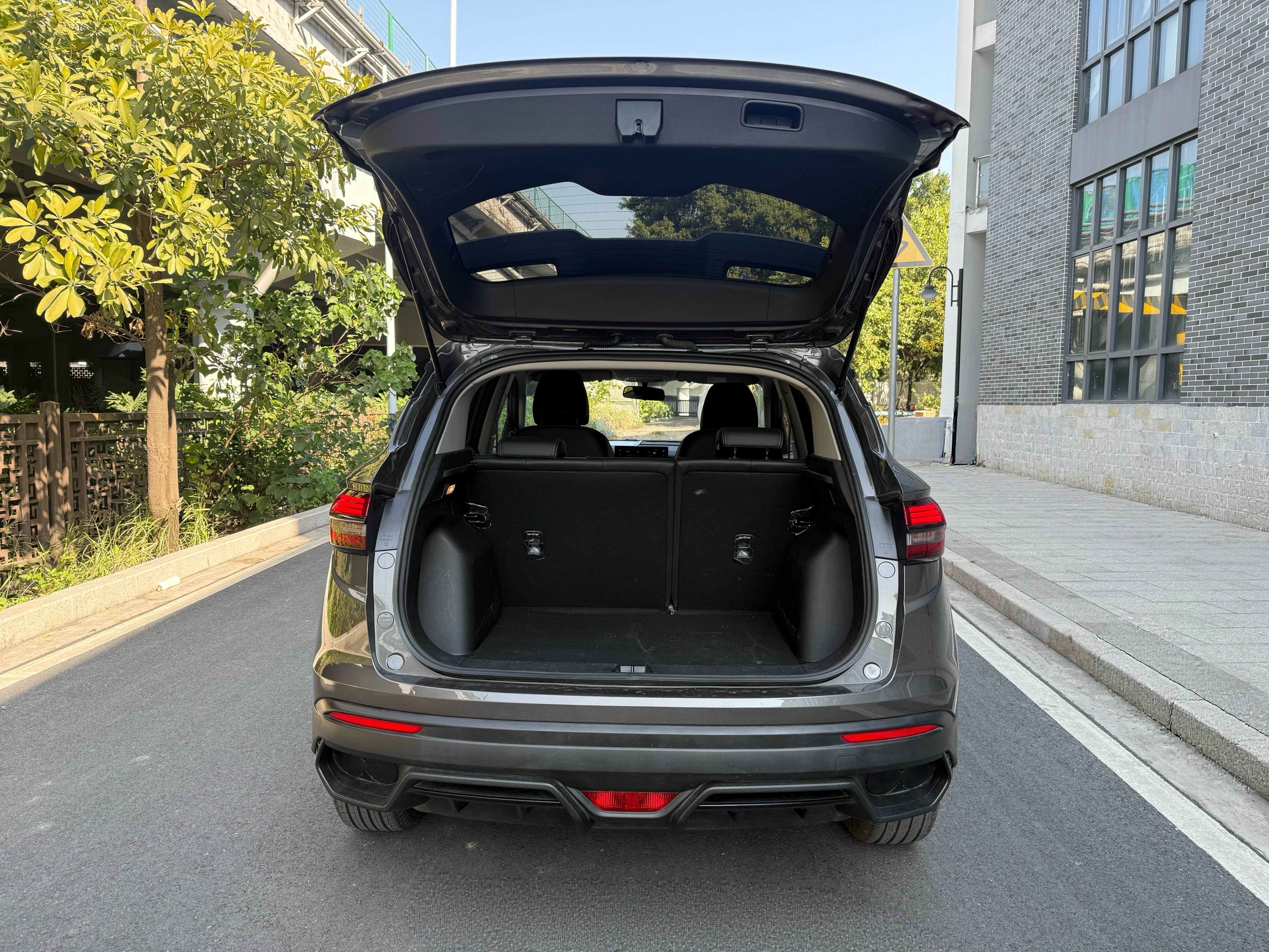 GEELY Coolray 2025 #6 GEELY Coolray 2025 car image #6