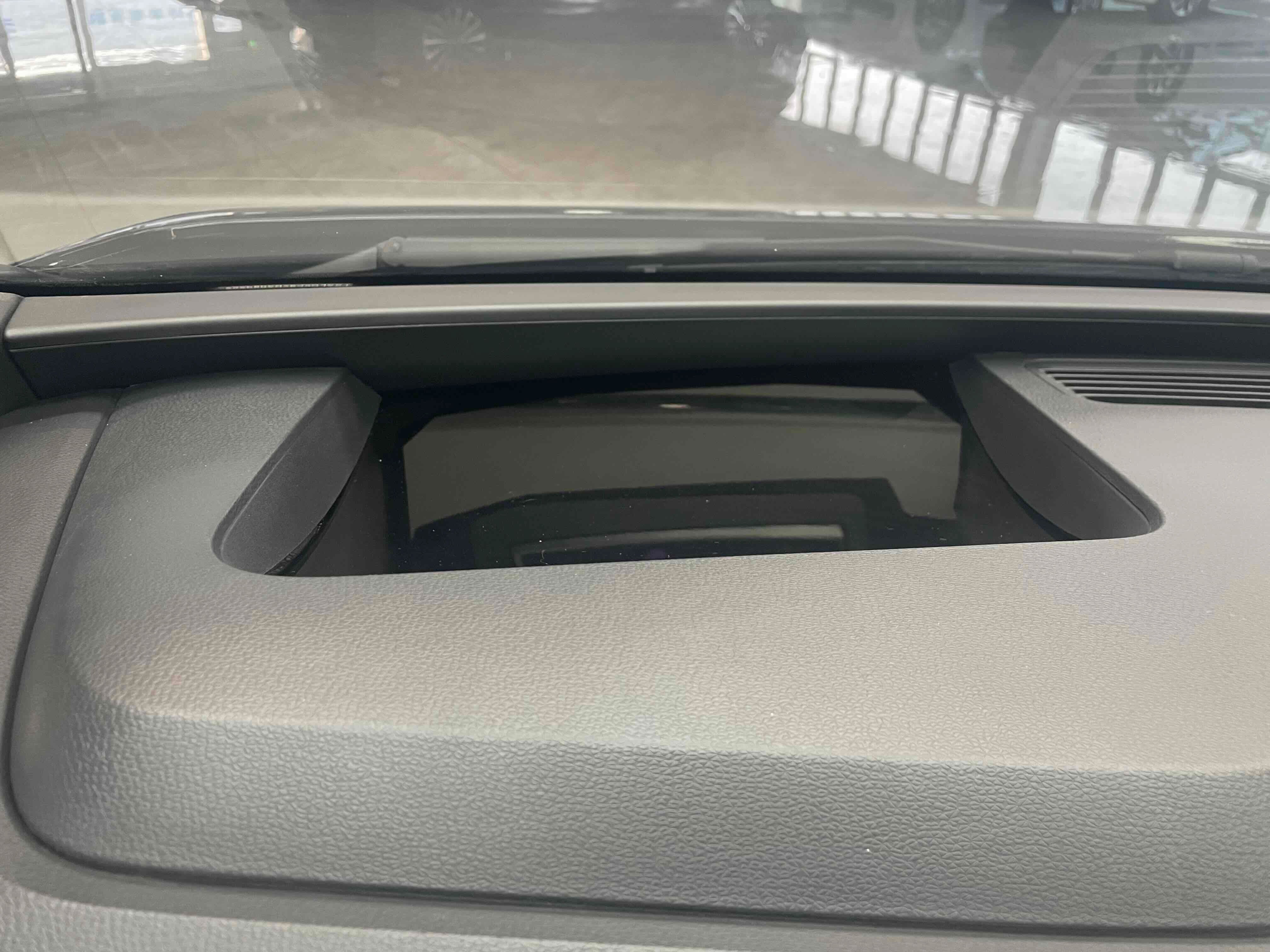 Volkswagen ID.3 2024 car image #6