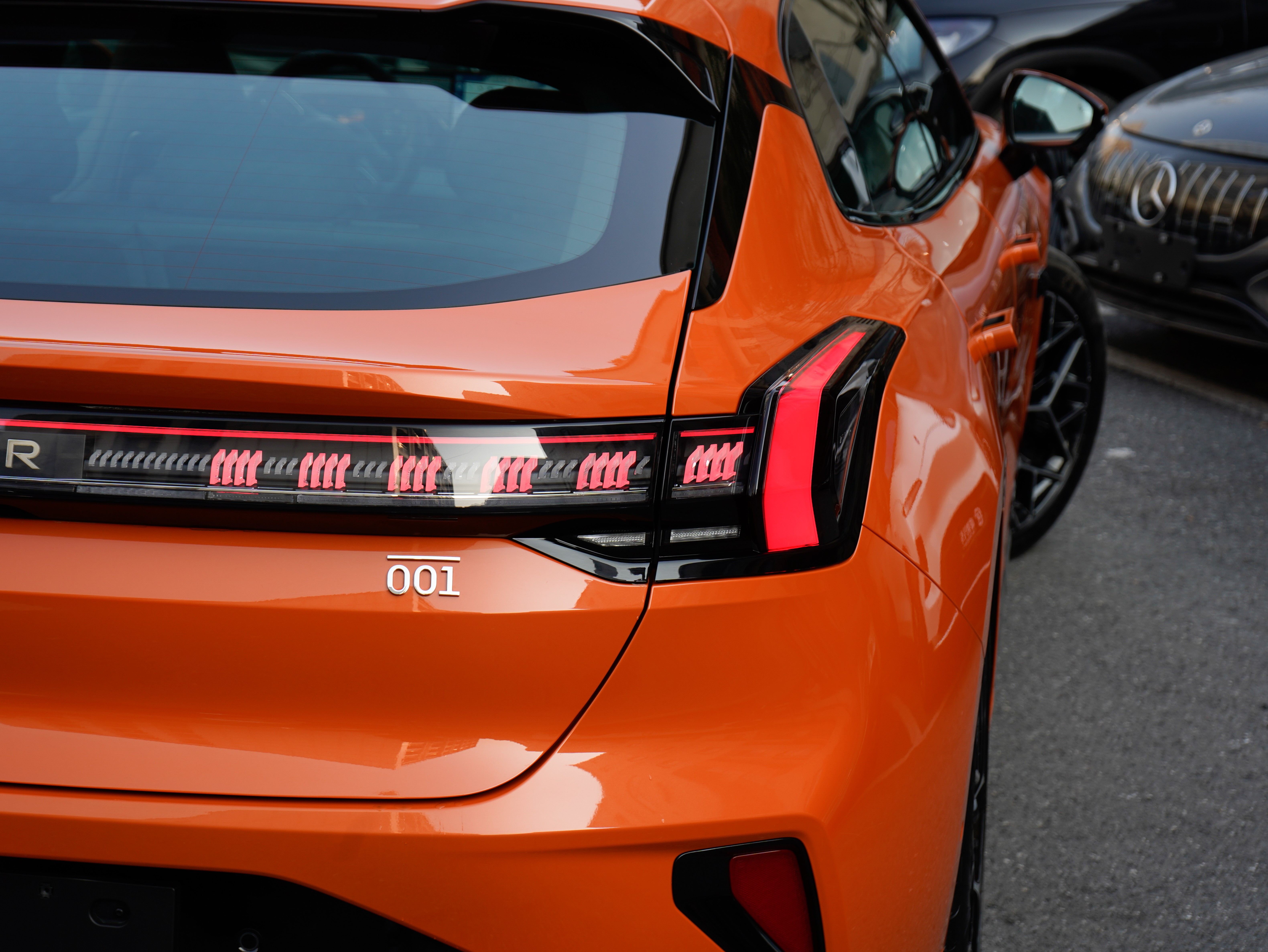 Zeekr 001 2024 immagine di auto #6