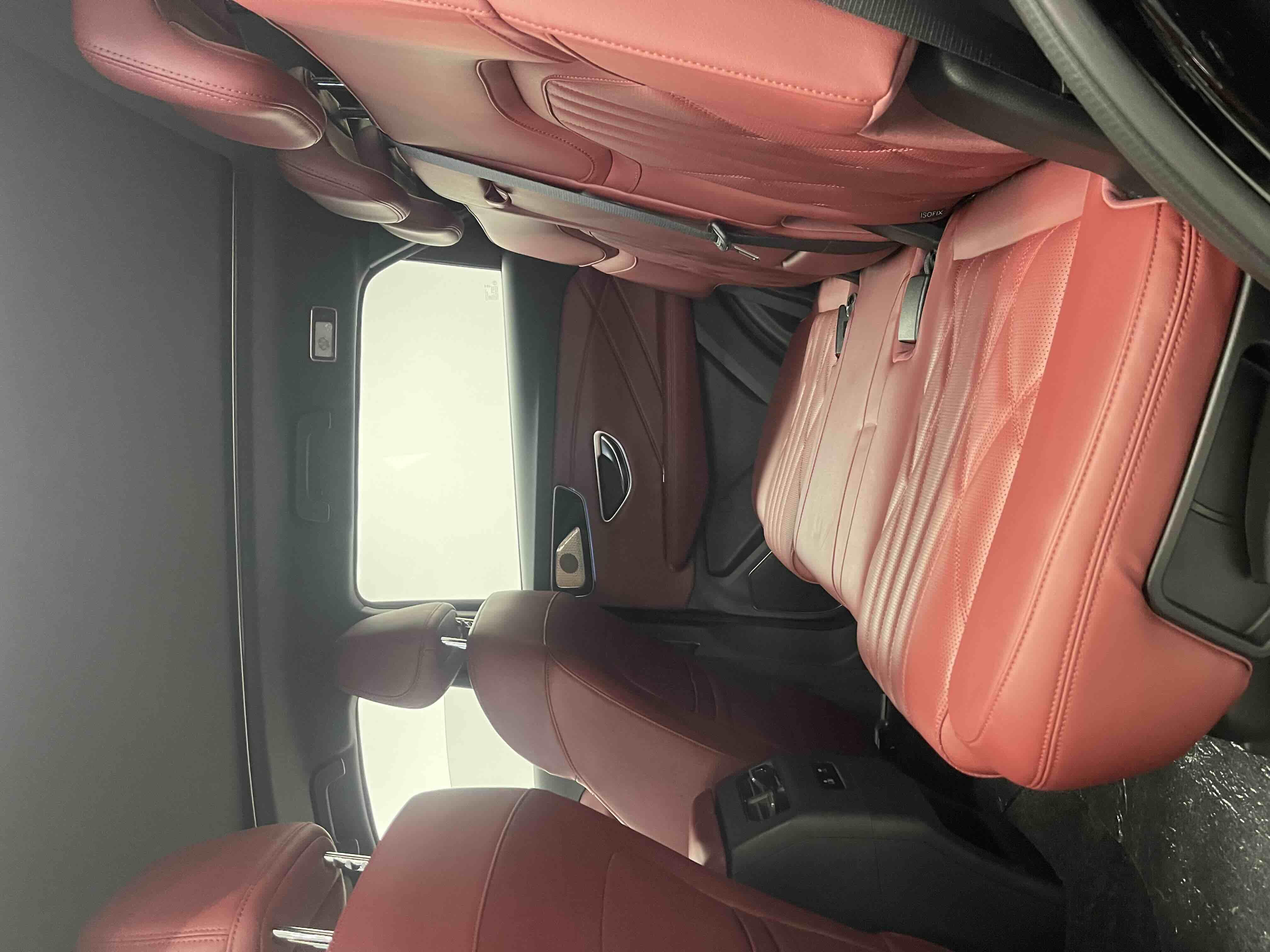 X70 PLUS 2024 car image #6