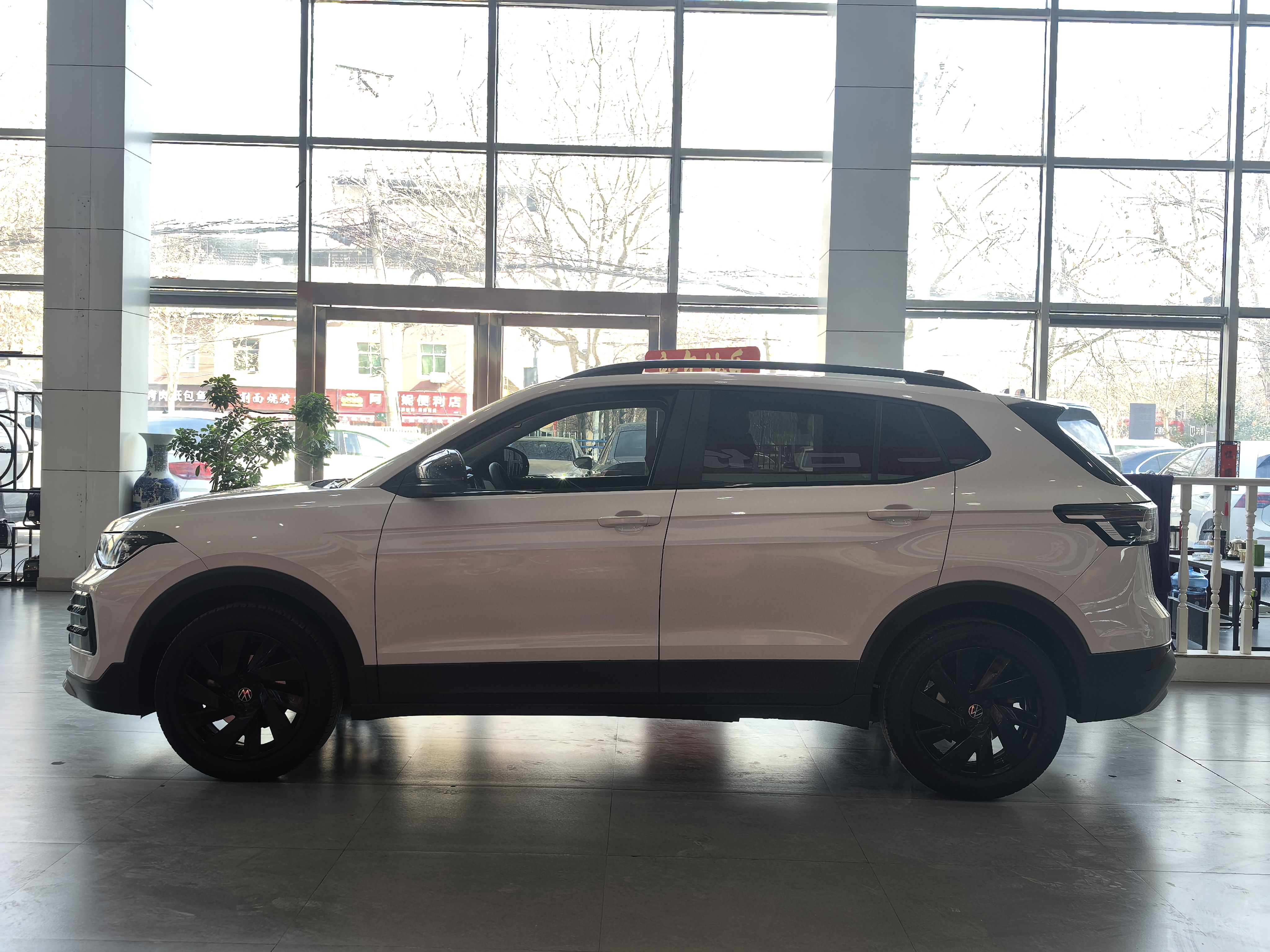 Volkswagen Tharu 2024 #6 Volkswagen Tharu 2024 immagine di auto #6