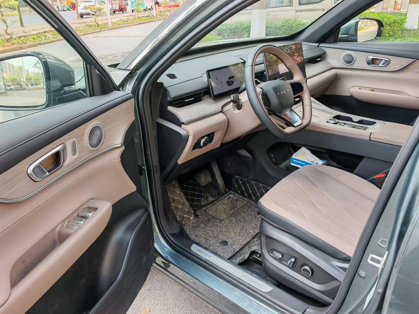 奇瑞 瑞虎8 PLUS 2025 汽车图片 #6