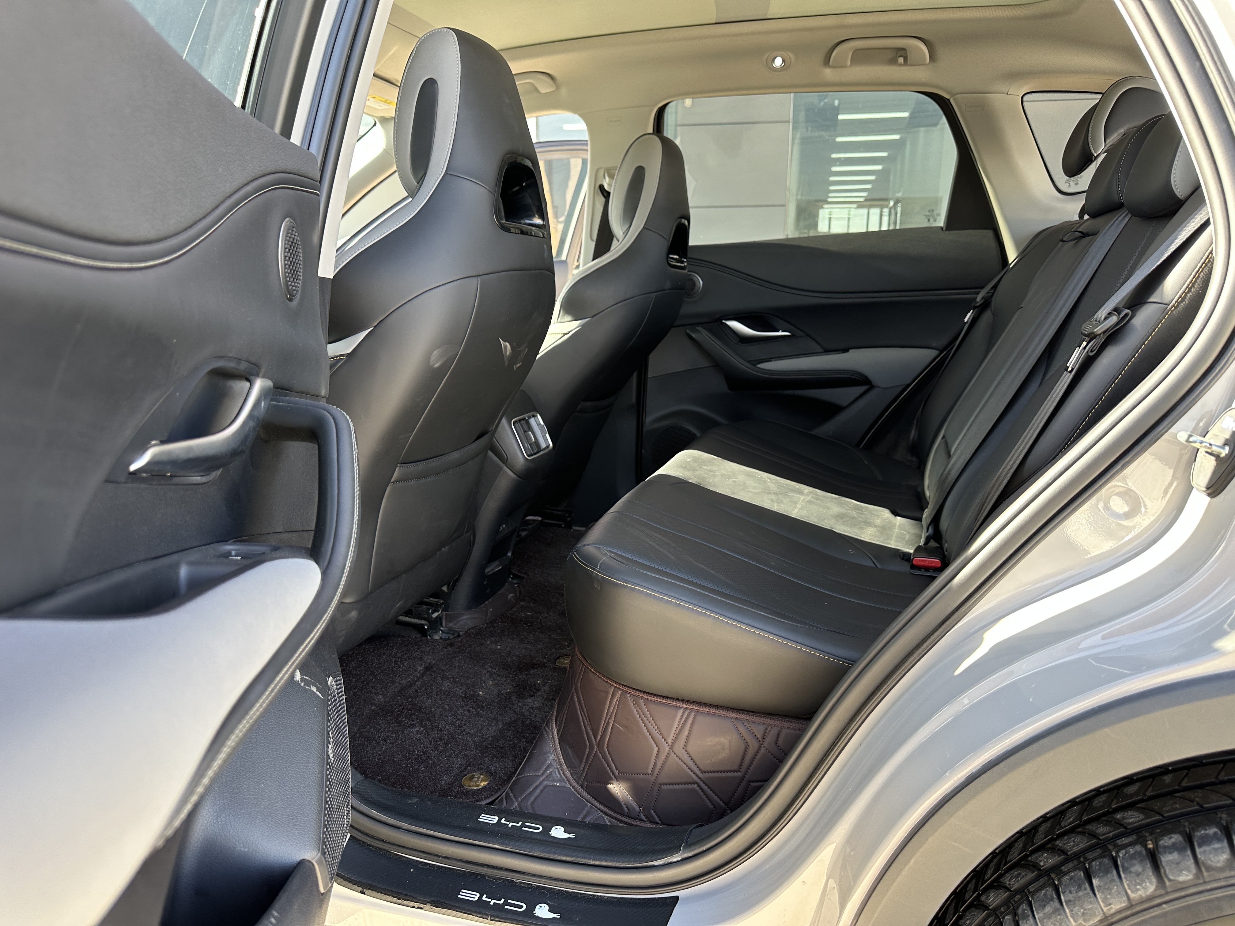 BYD Sea Lion 05 DM-i 2025 image de voiture #6