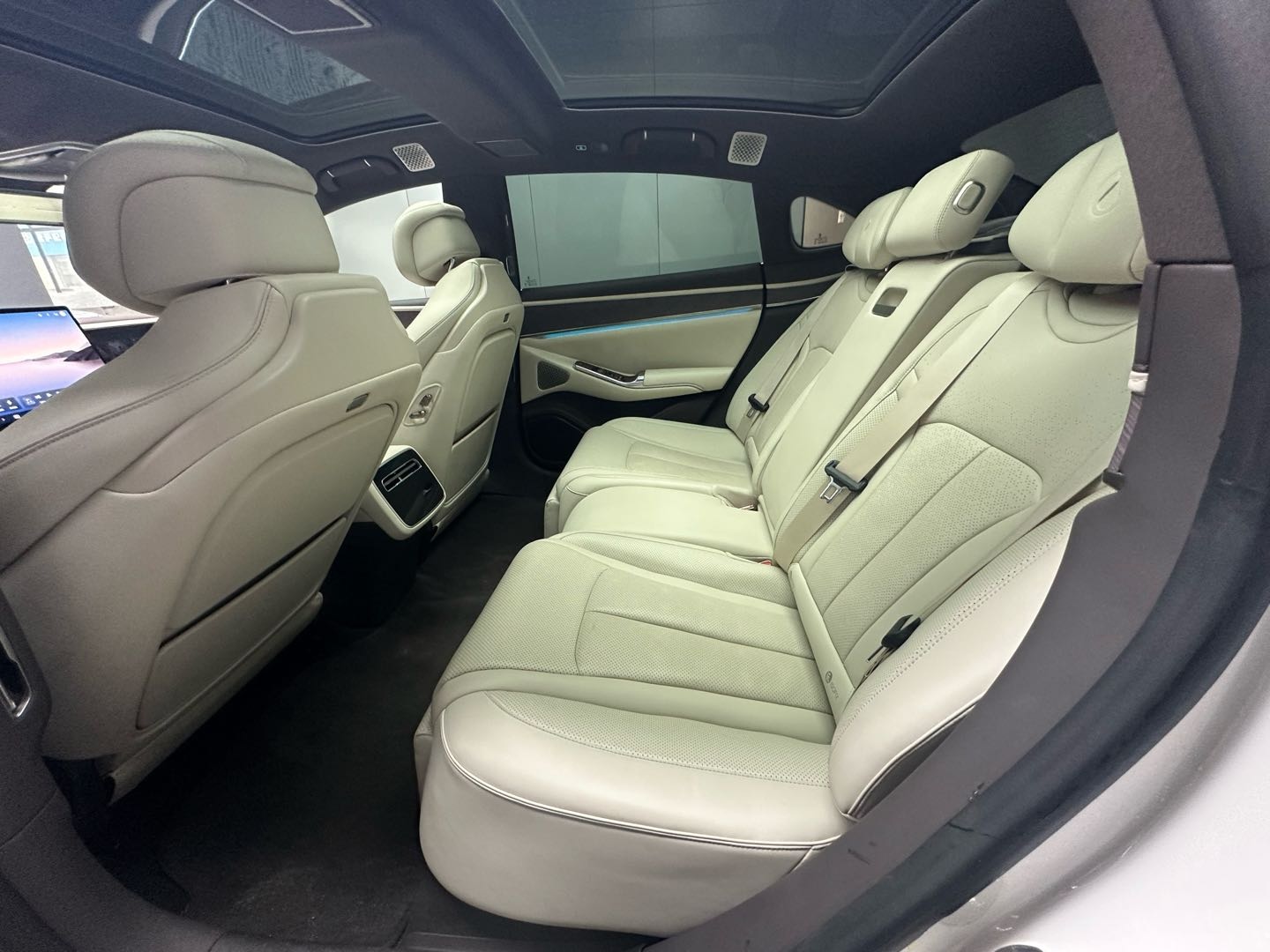 Denza Z9GT 2024 #6 Denza Z9GT 2024 car image #6