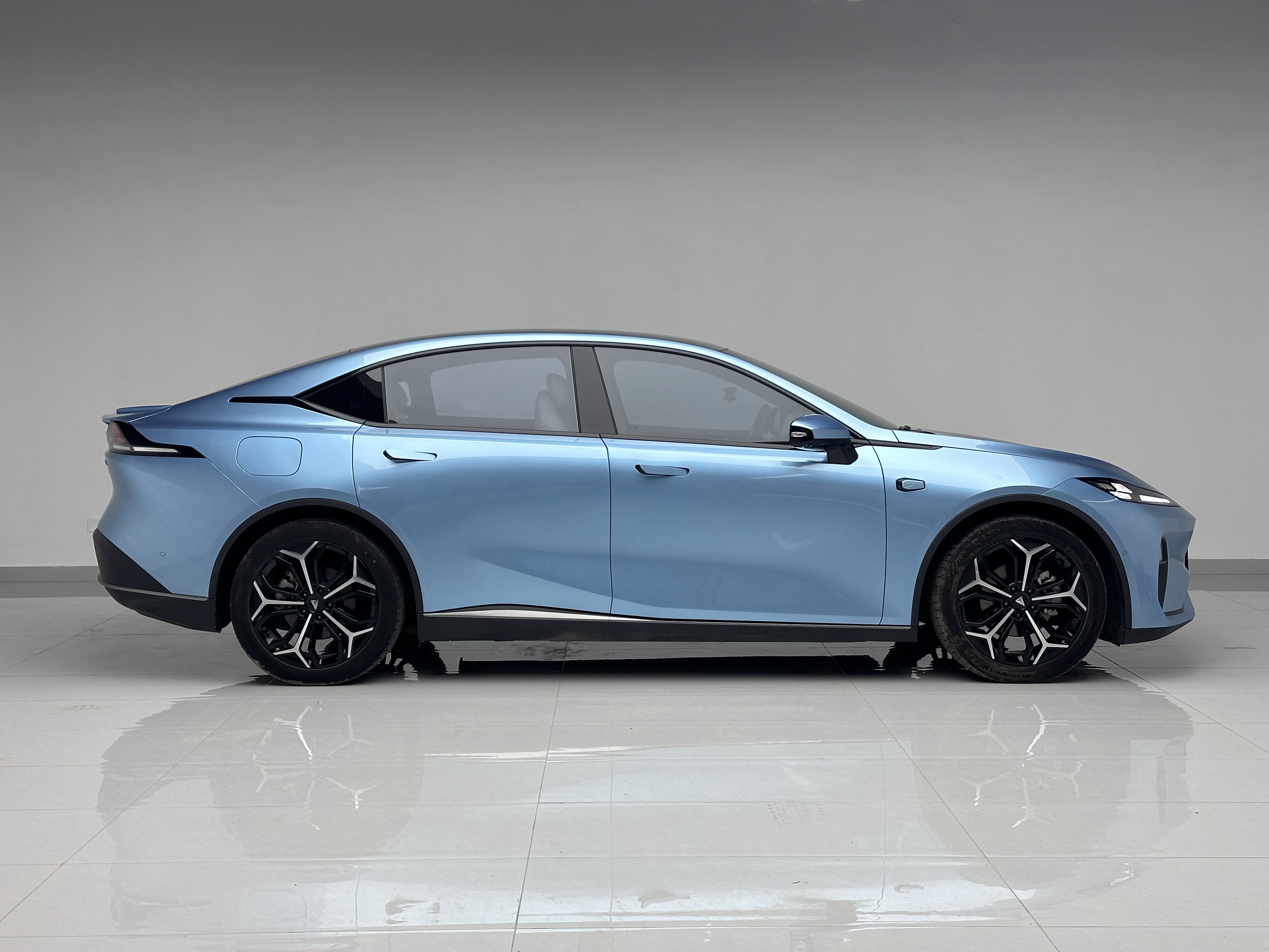 Deepal L07 2024 car image #6