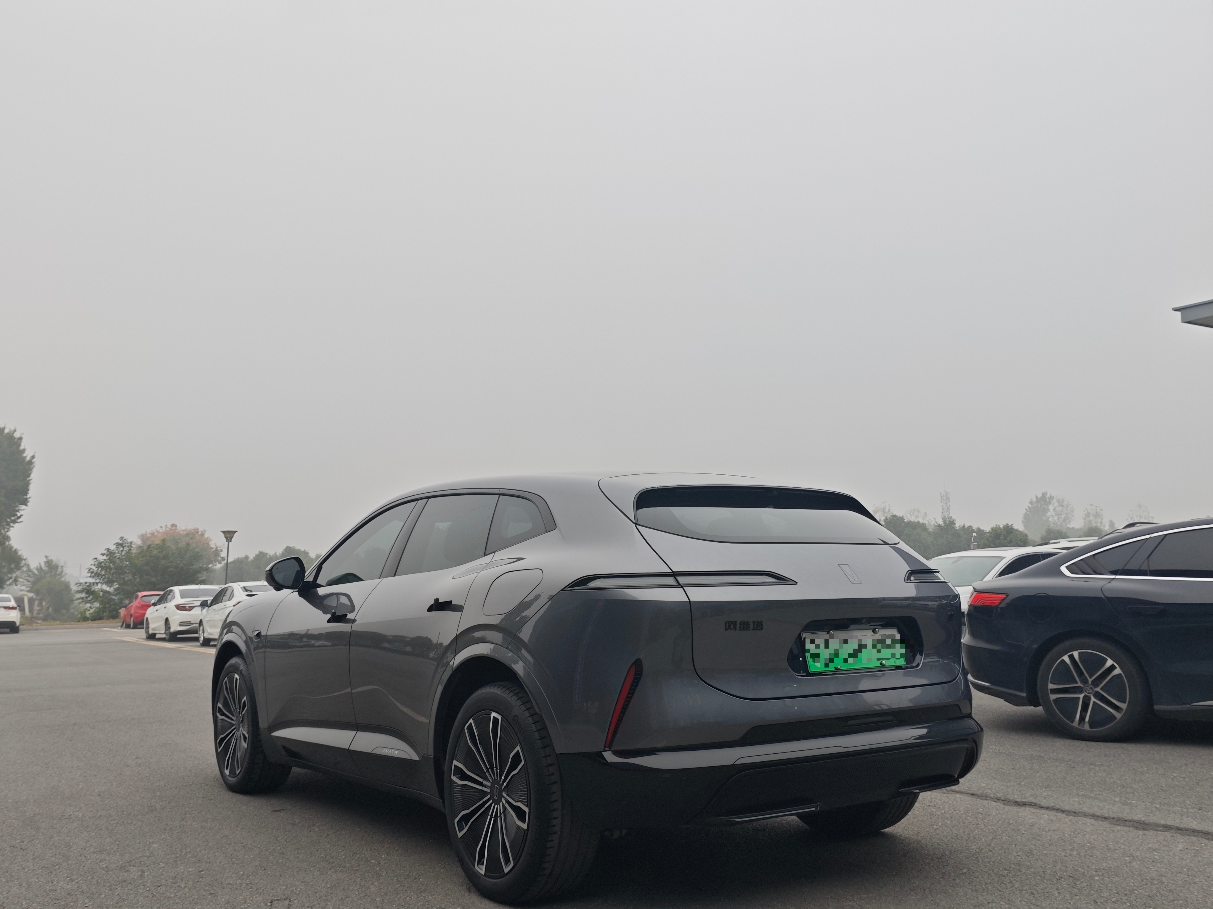 Avatr 07 2024 car image #6