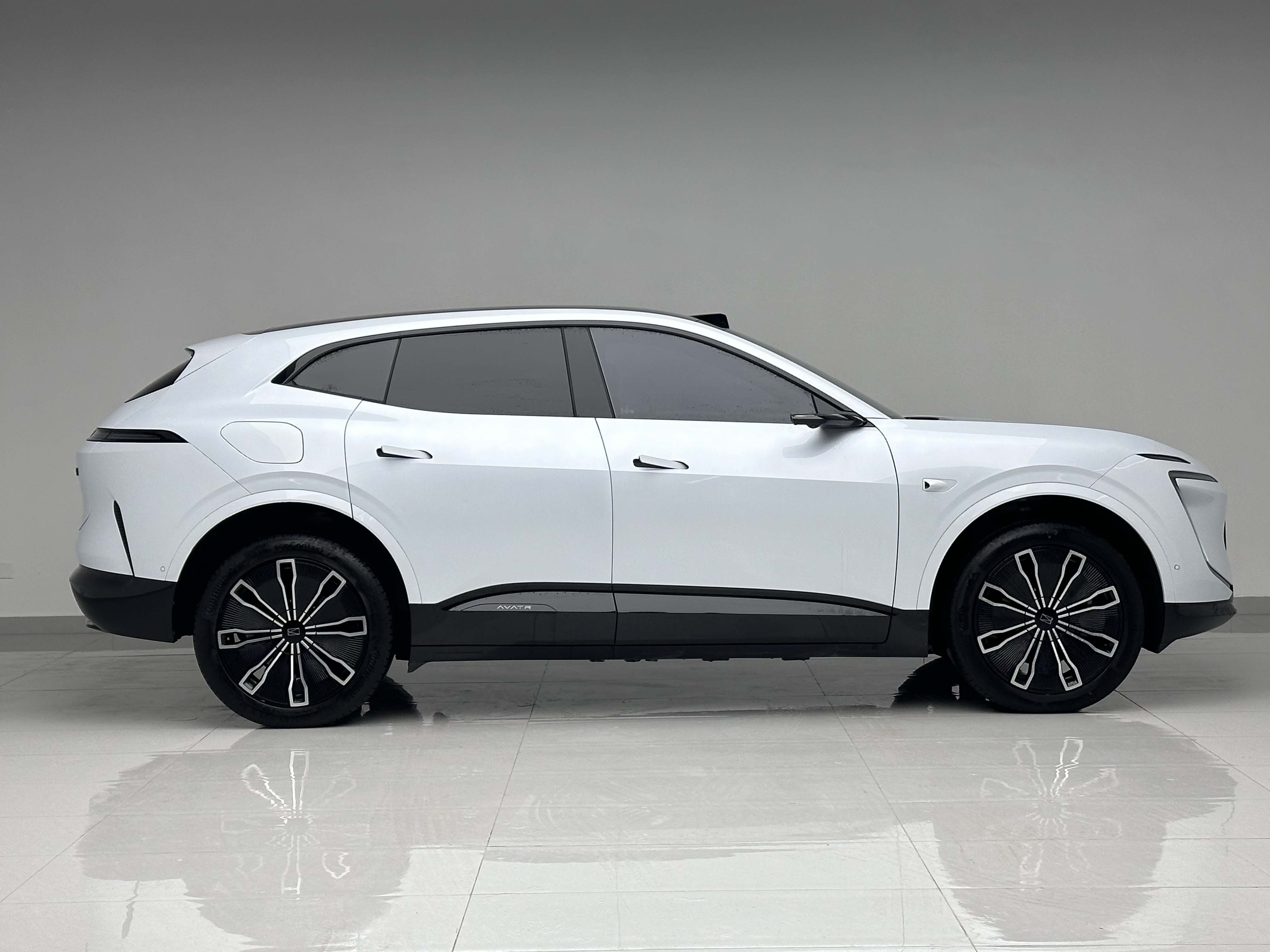 Avatr 07 2025 car image #6