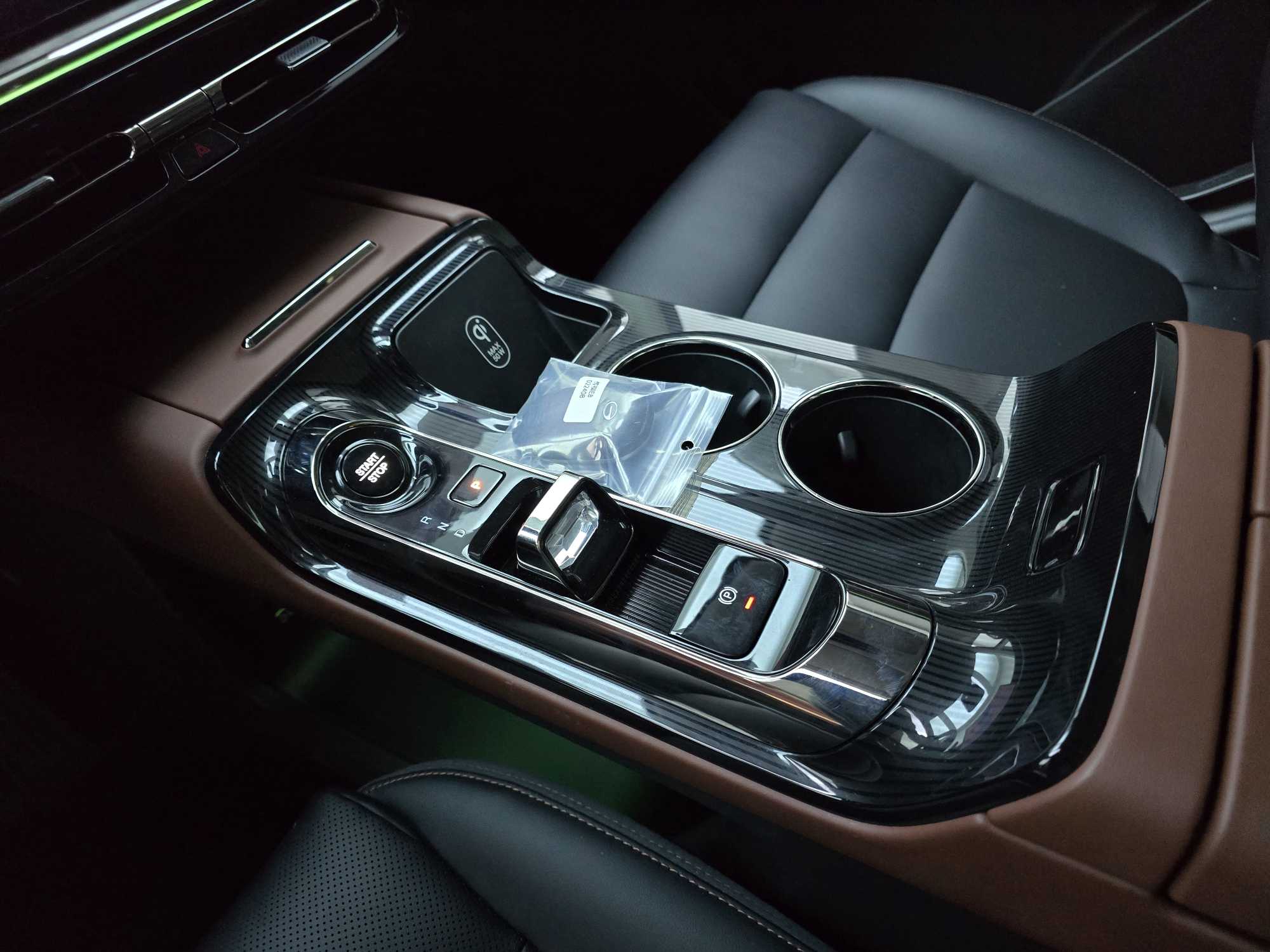 GAC Trumpchi E8 New Energy 2025 #6 GAC Trumpchi E8 New Energy 2025 car image #6