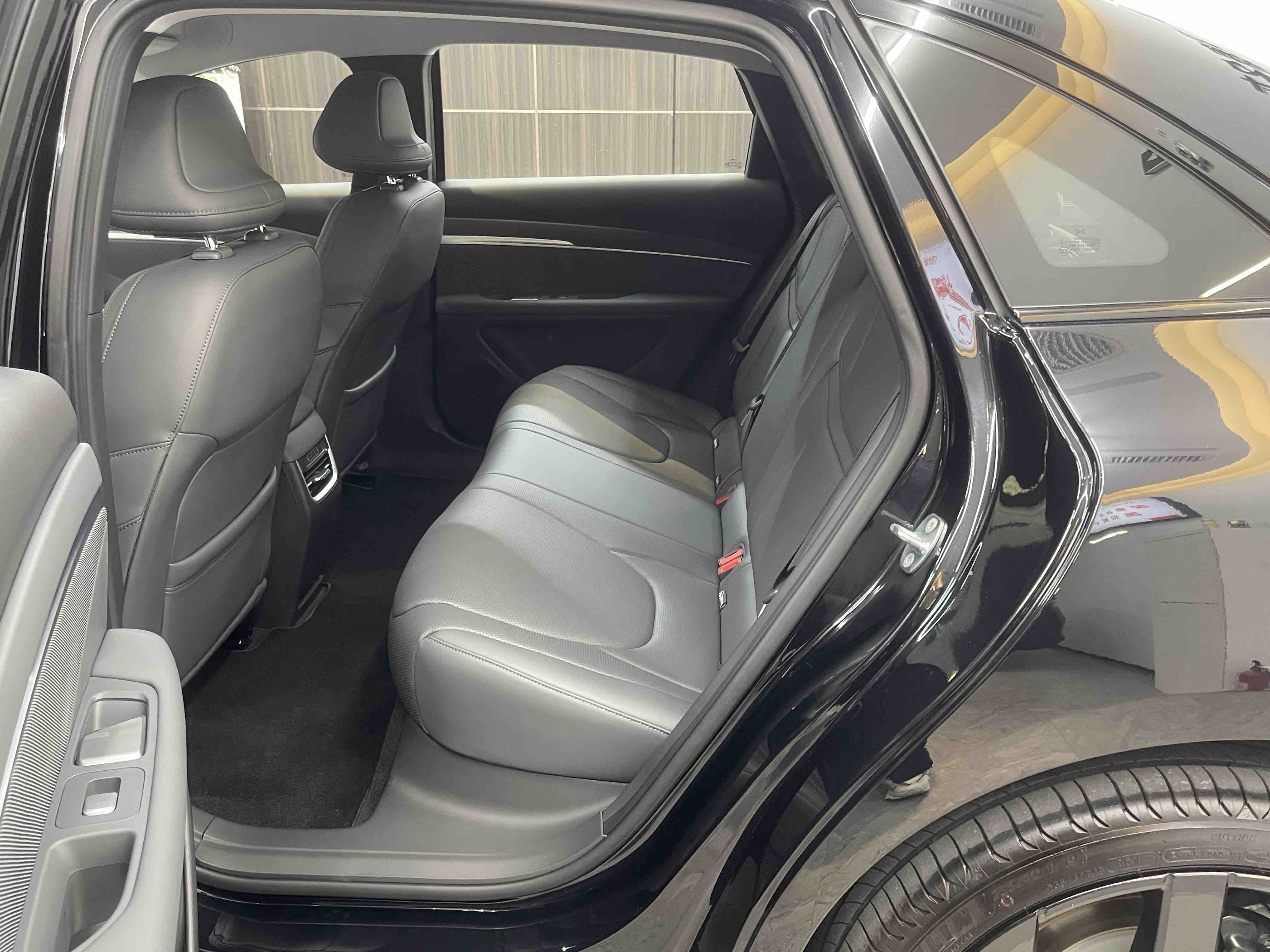 Xpeng MONA M03 2025 car image #6