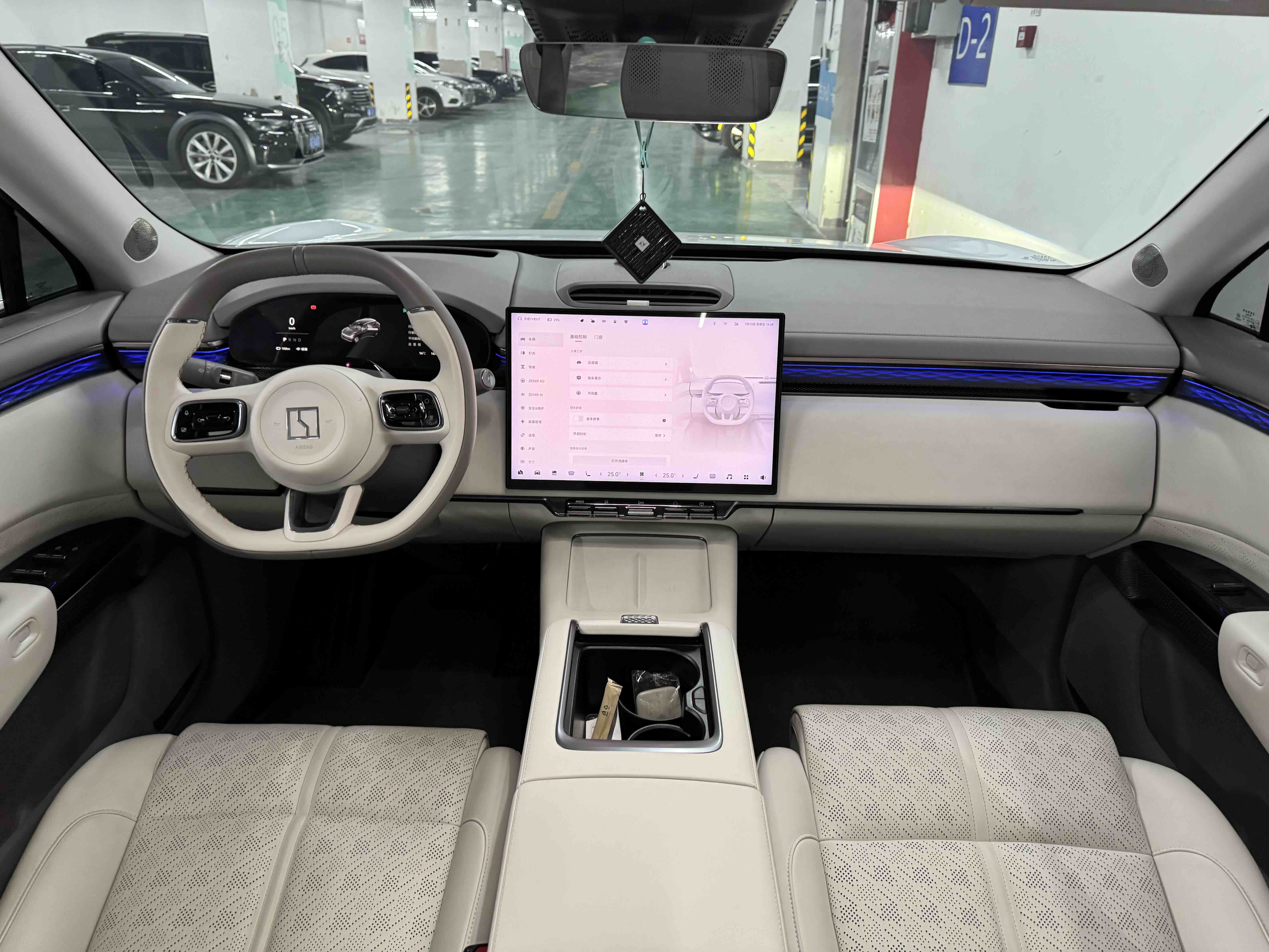 Zeekr 7X 2024 #6 Zeekr 7X 2024 car image #6