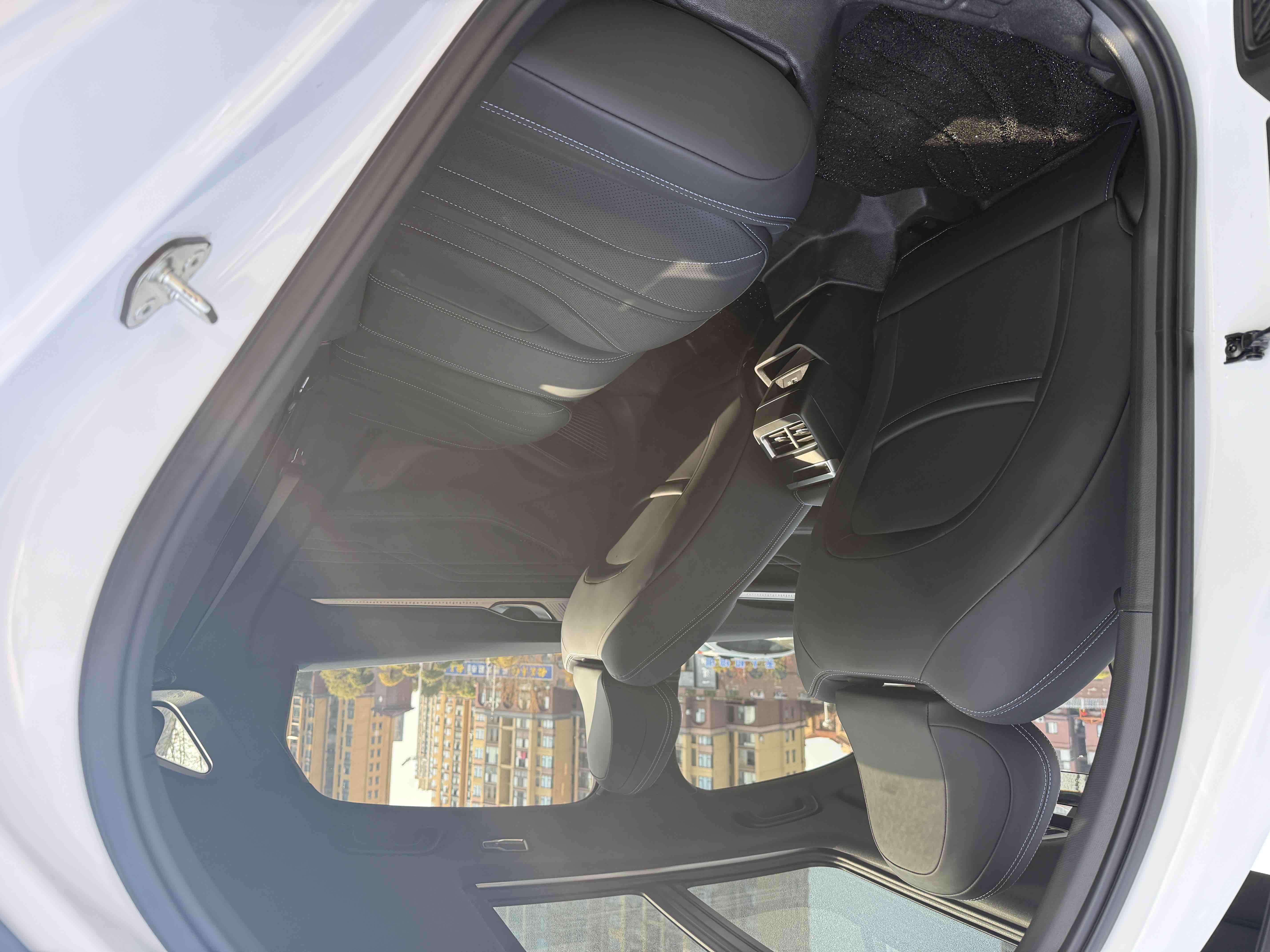 Preface 2025 #6 Preface 2025 immagine di auto #6