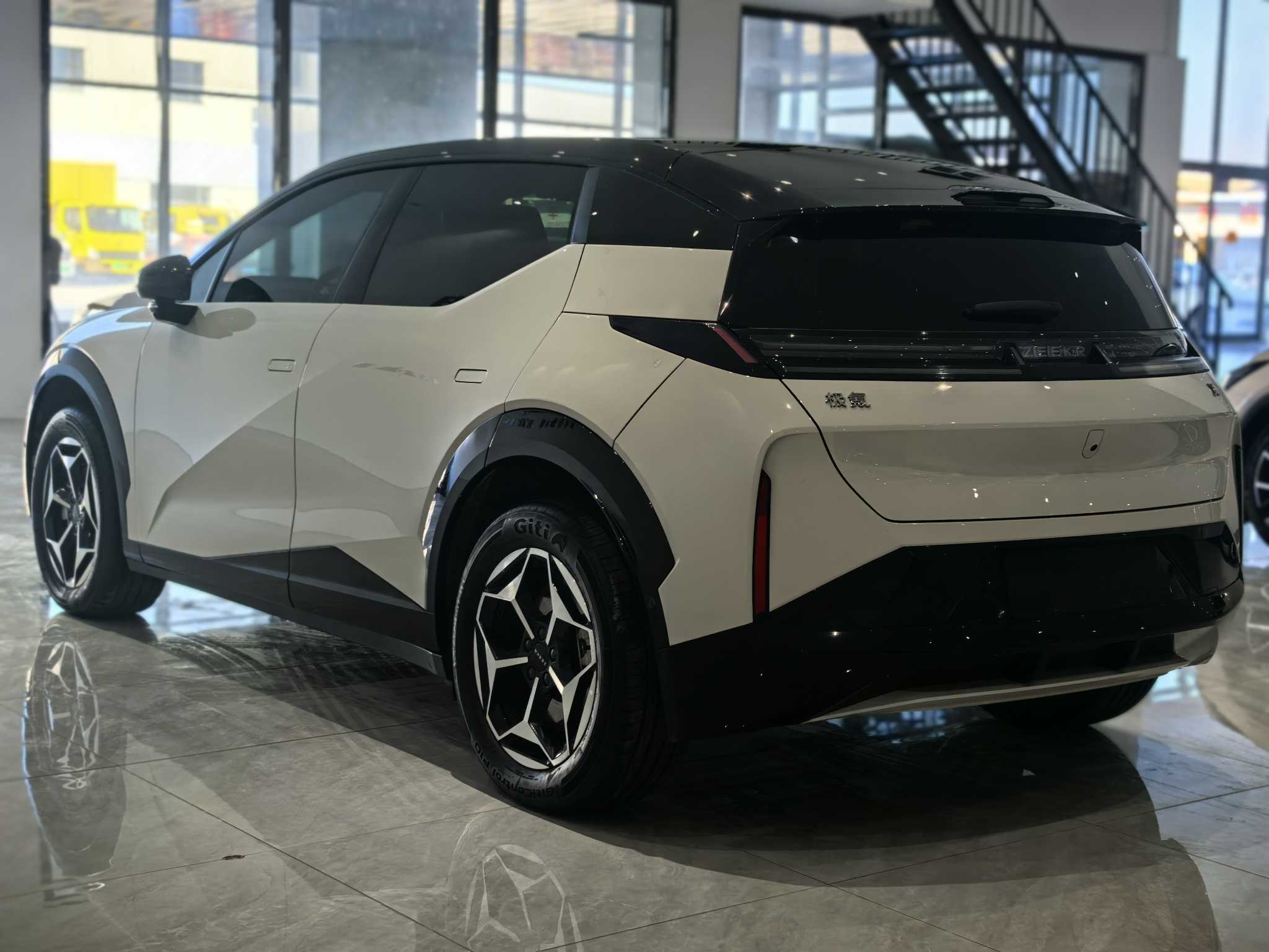 极氪 极氪X 2024 汽车图片 #6