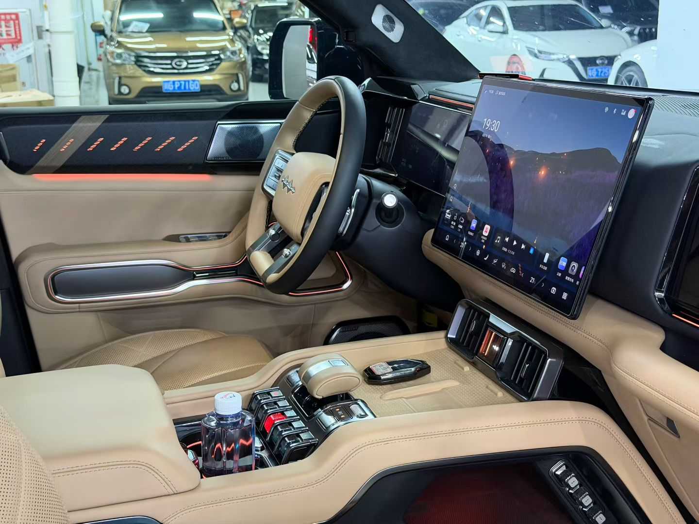 FangChengBao Leopard 8 2024 immagine di auto #6