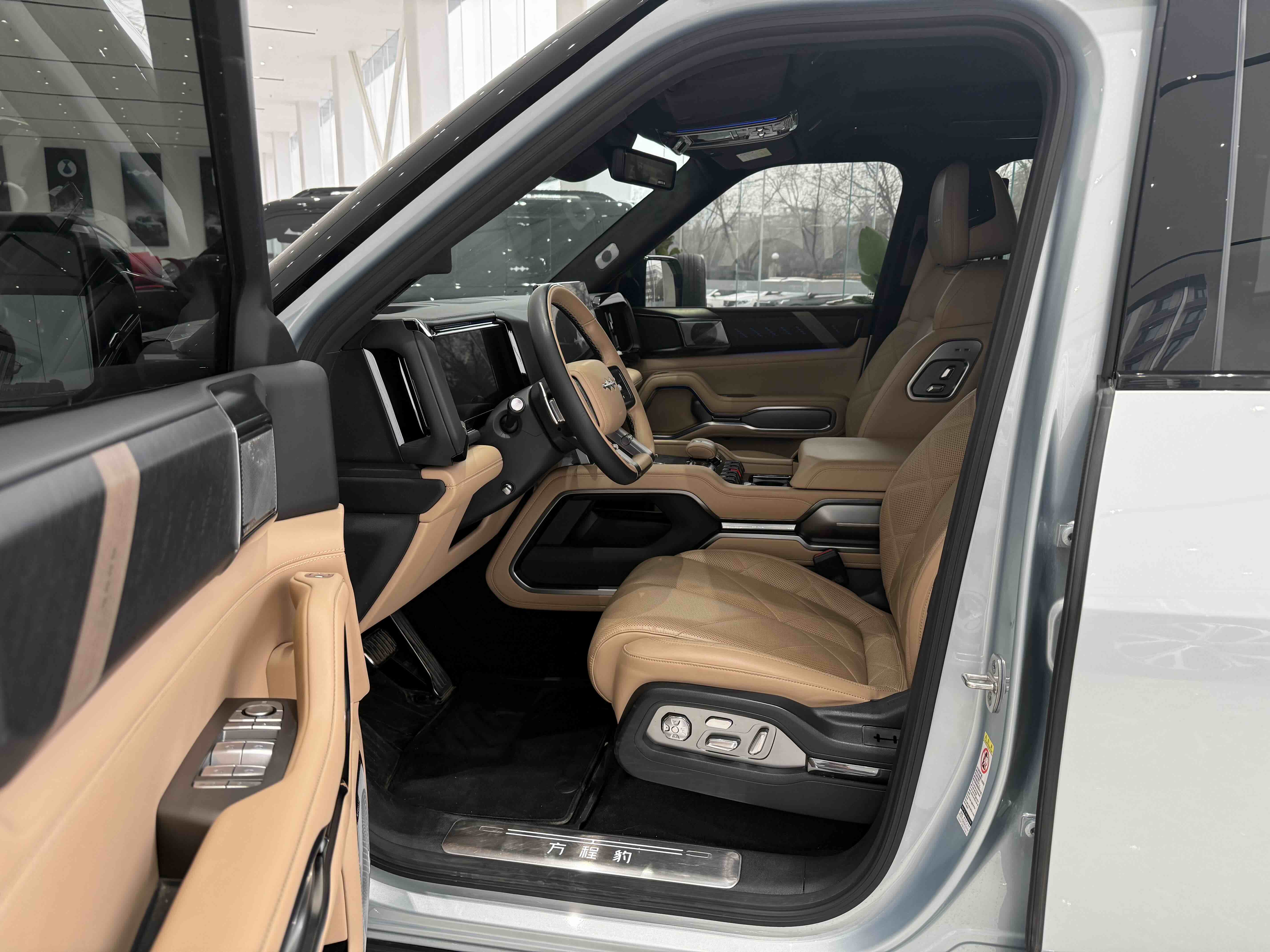 FangChengBao Leopard 8 2024 immagine di auto #6