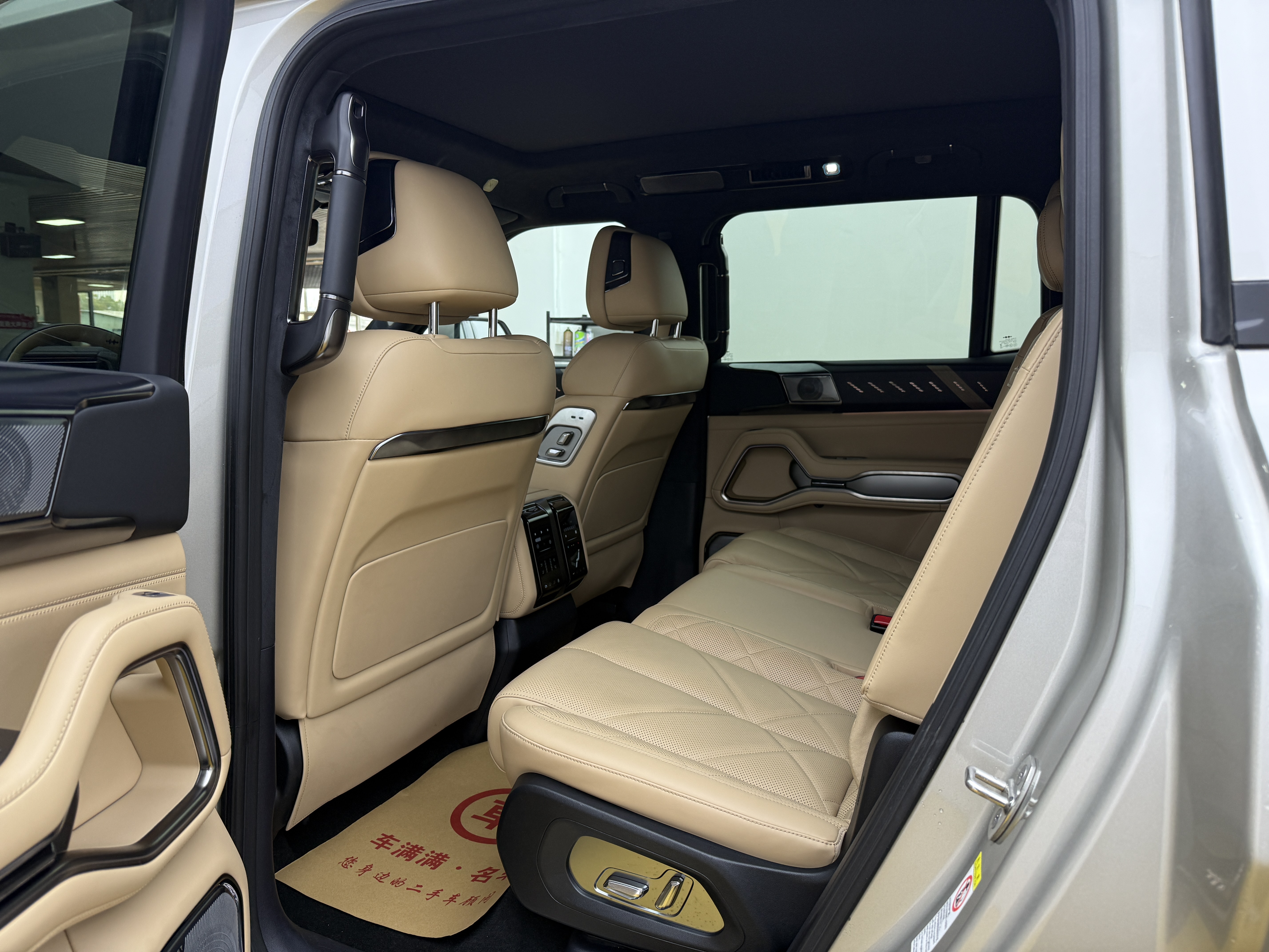 FangChengBao Leopard 8 2024 imagem de carro #6