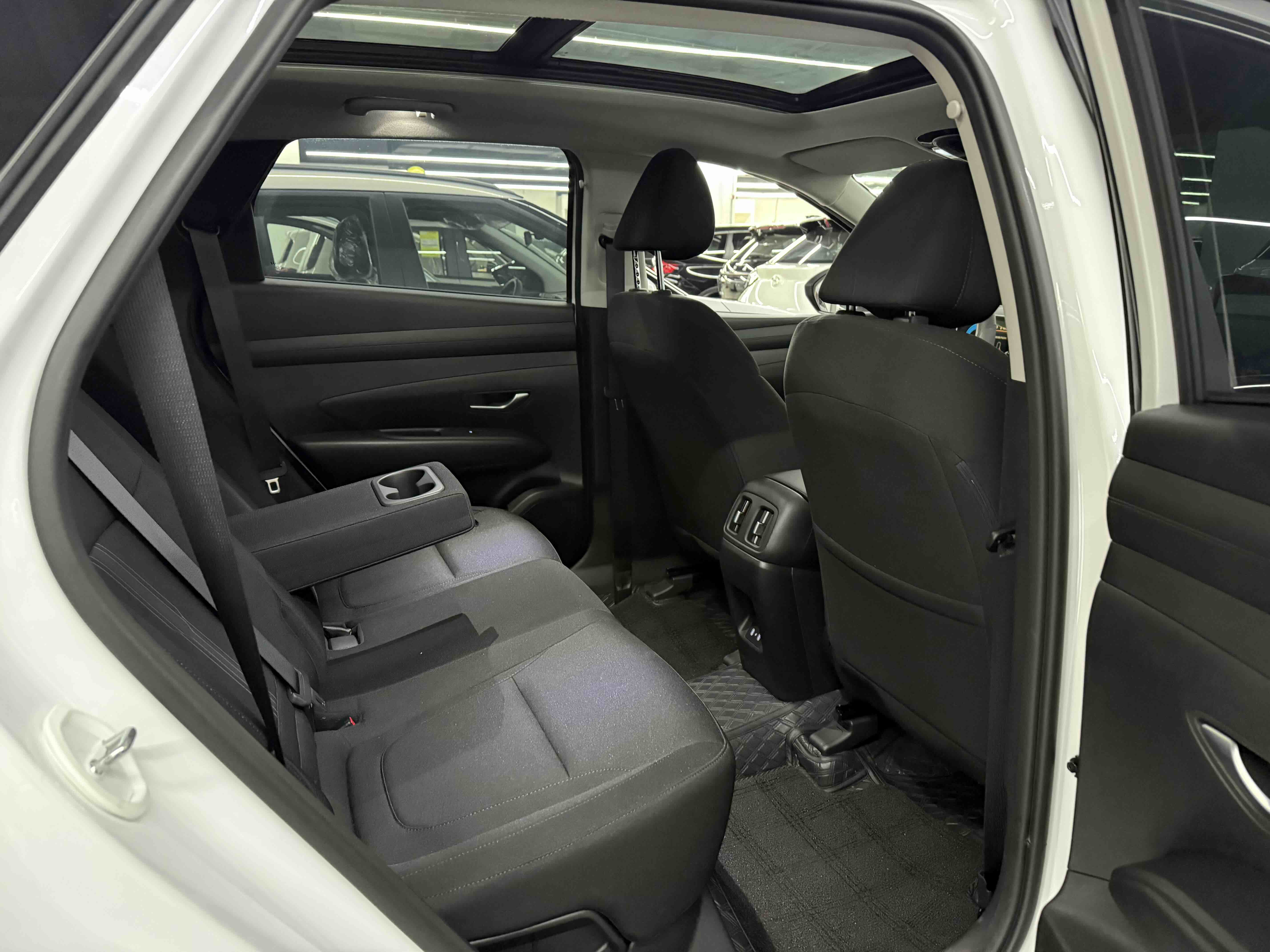 Hyundai Tucson 2025 immagine di auto #6