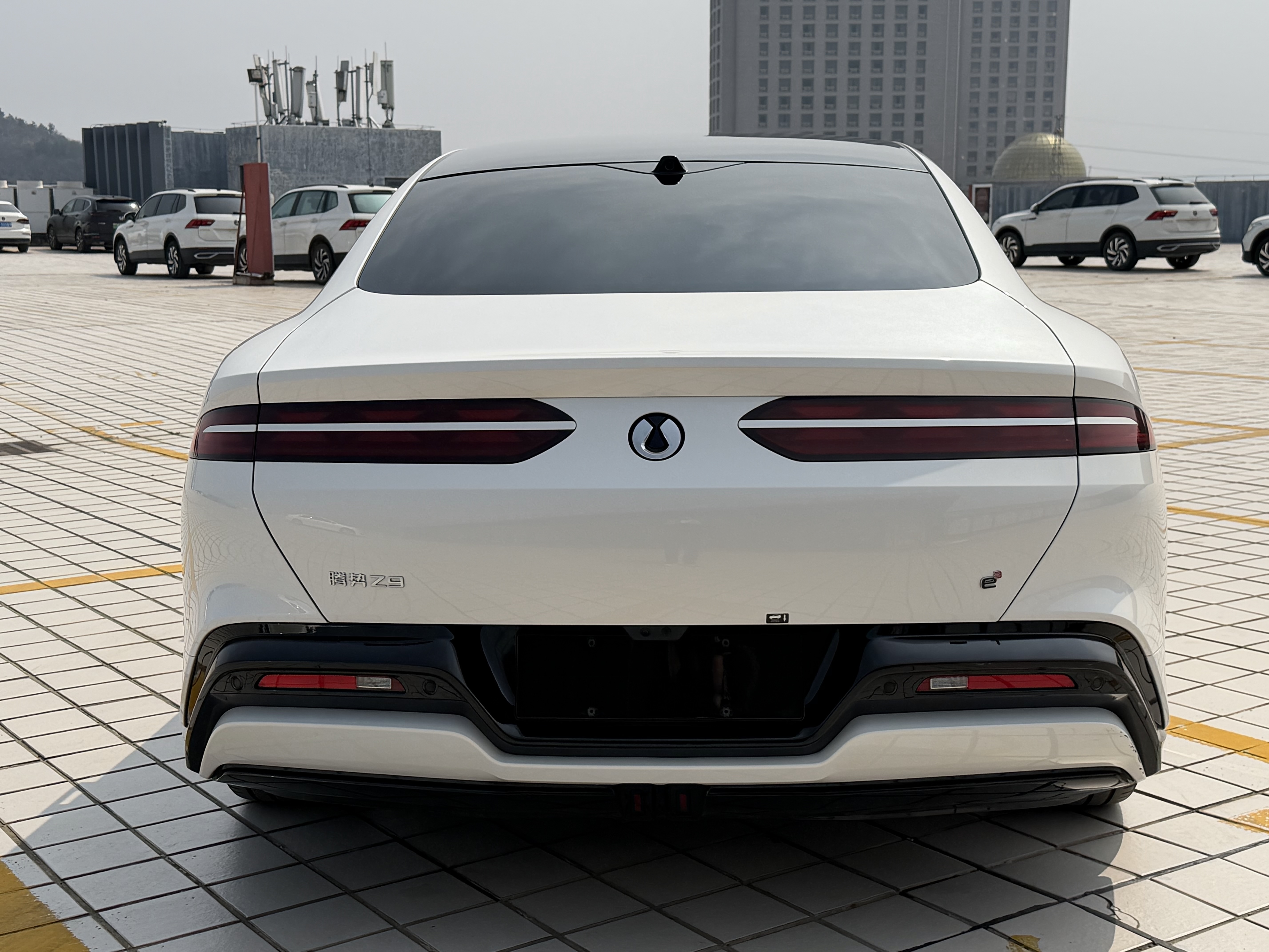 Denza Z9 2024 صورة سيارة #6