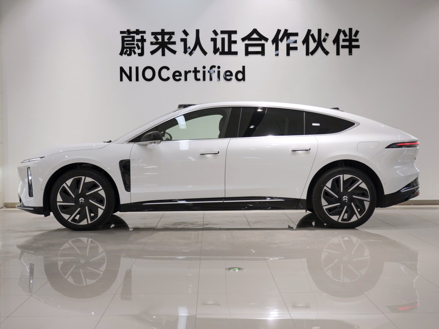 NIO ET9 2025 изображение автомобиля #6