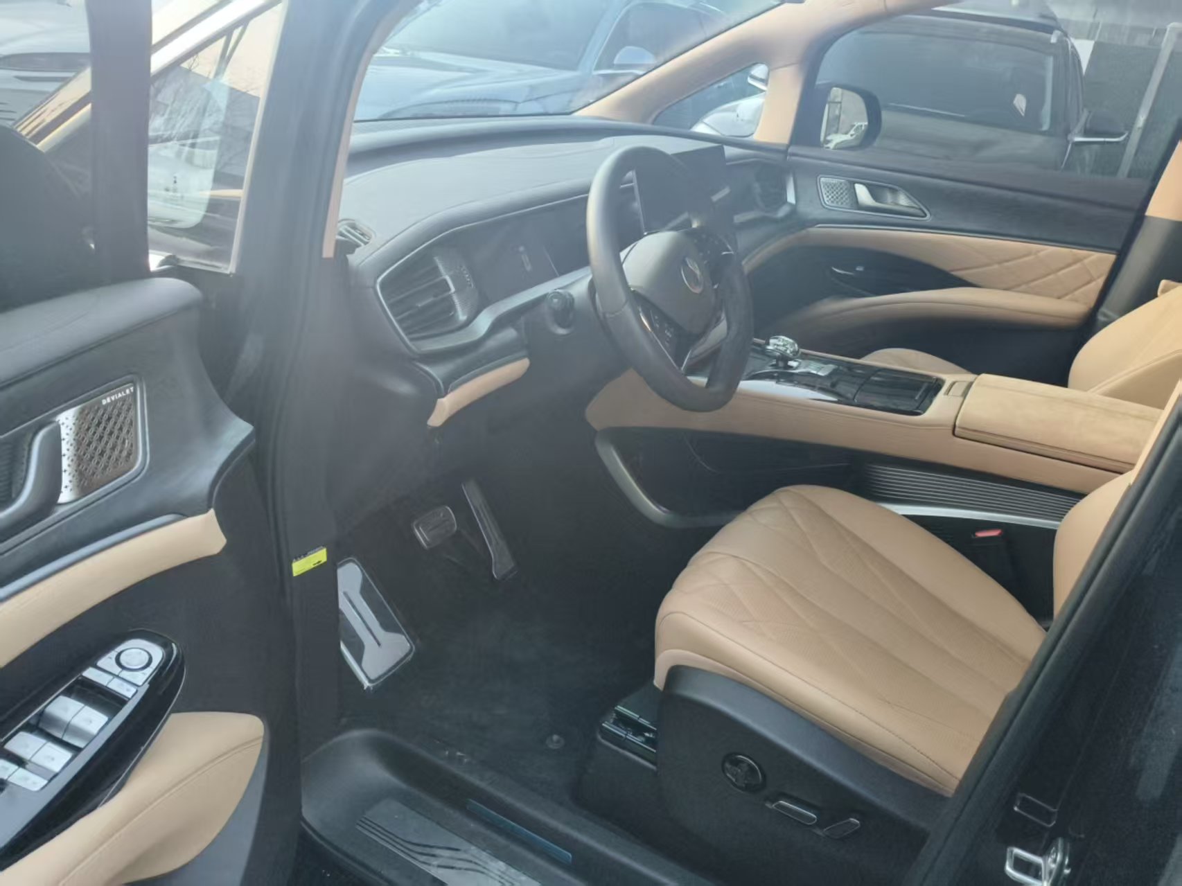 Denza D9 2025 #6 Denza D9 2025 car image #6