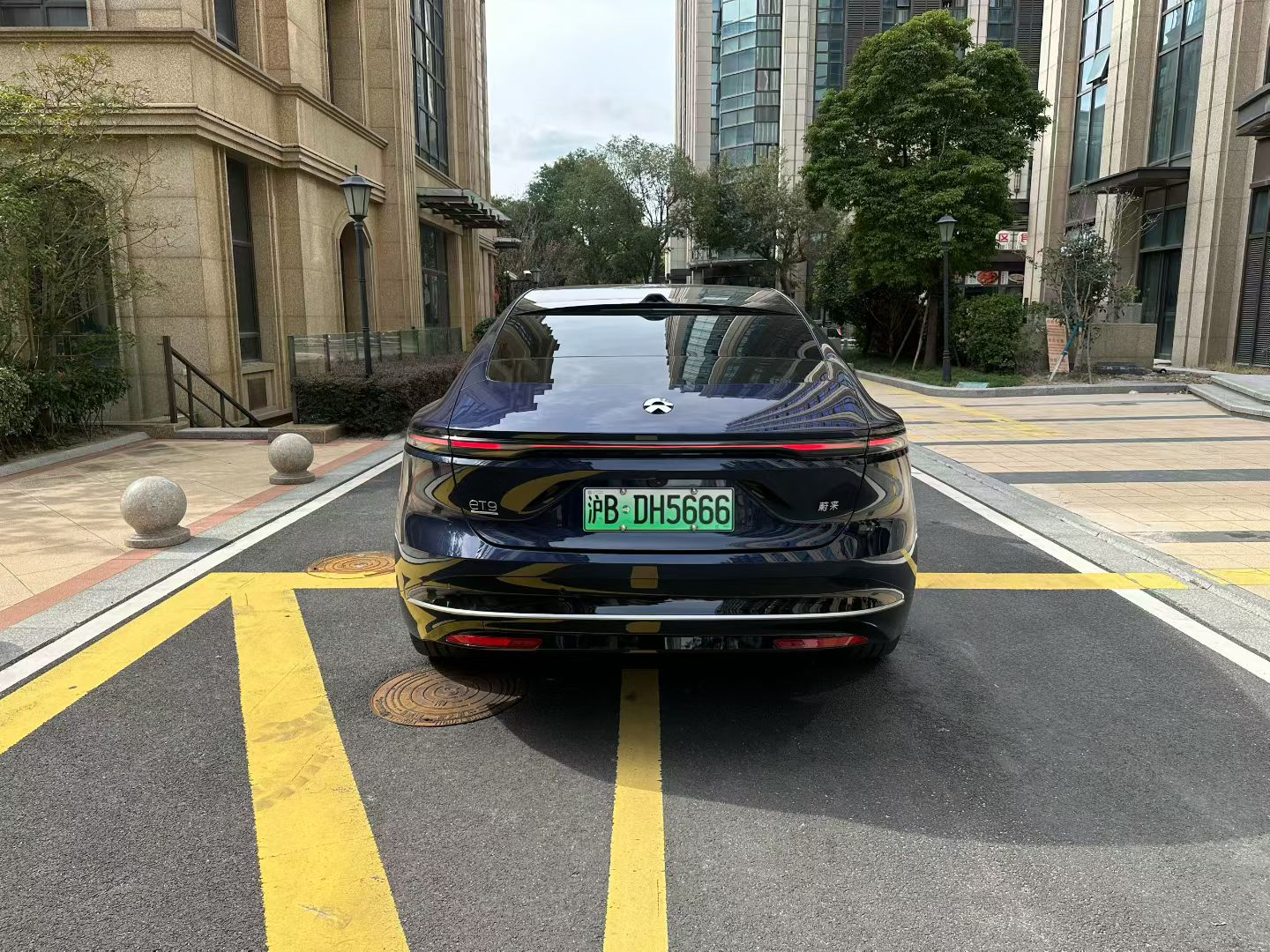 蔚来 蔚来ET9 2025 汽车图片 #6