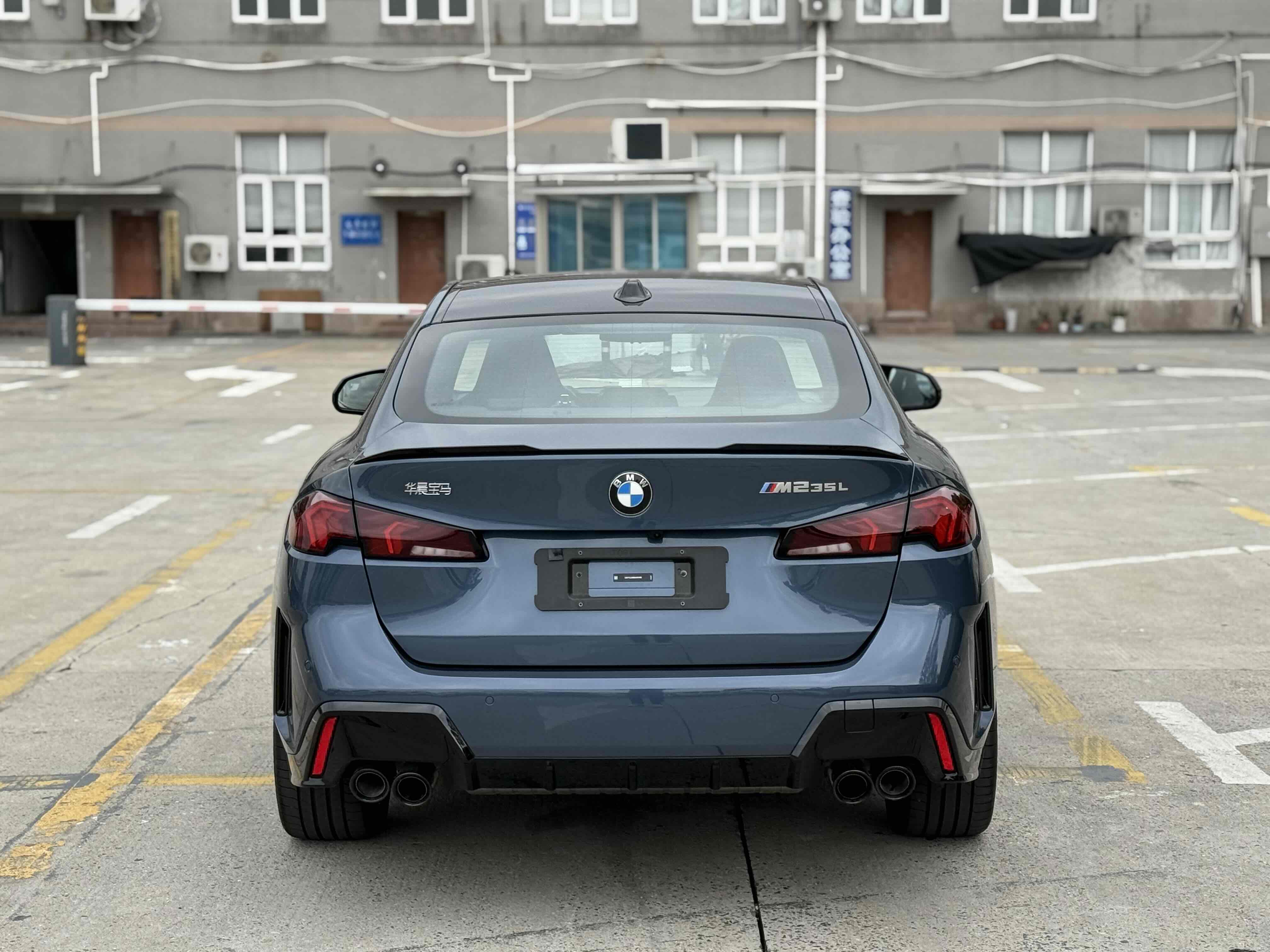 BMW M235L 2025 car image #6