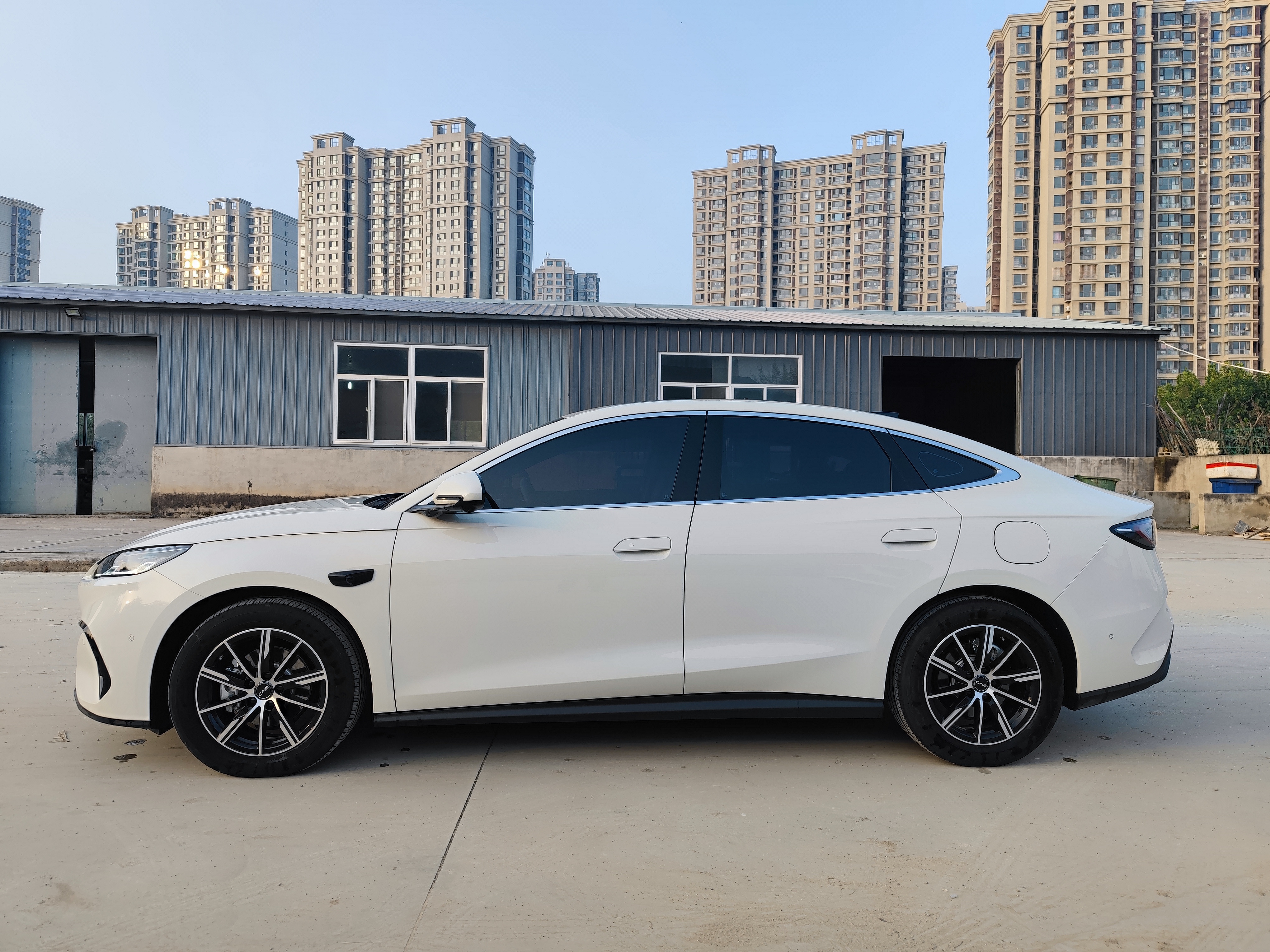 BYD Seal 06 DM-i 2025 #6 BYD Seal 06 DM-i 2025 car image #6