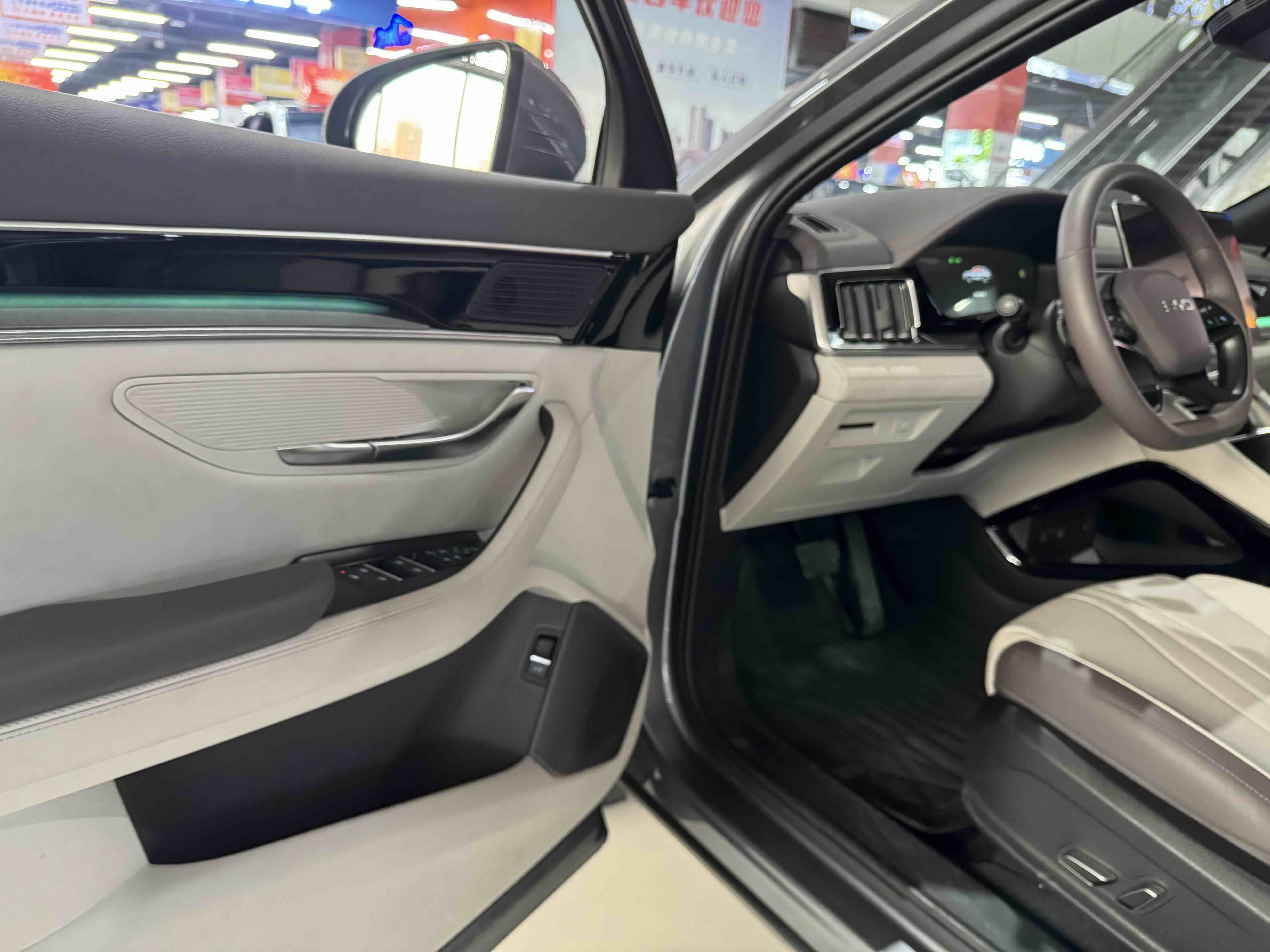 BYD Song Plus New Energy 2025 #6 BYD Song Plus New Energy 2025 car image #6