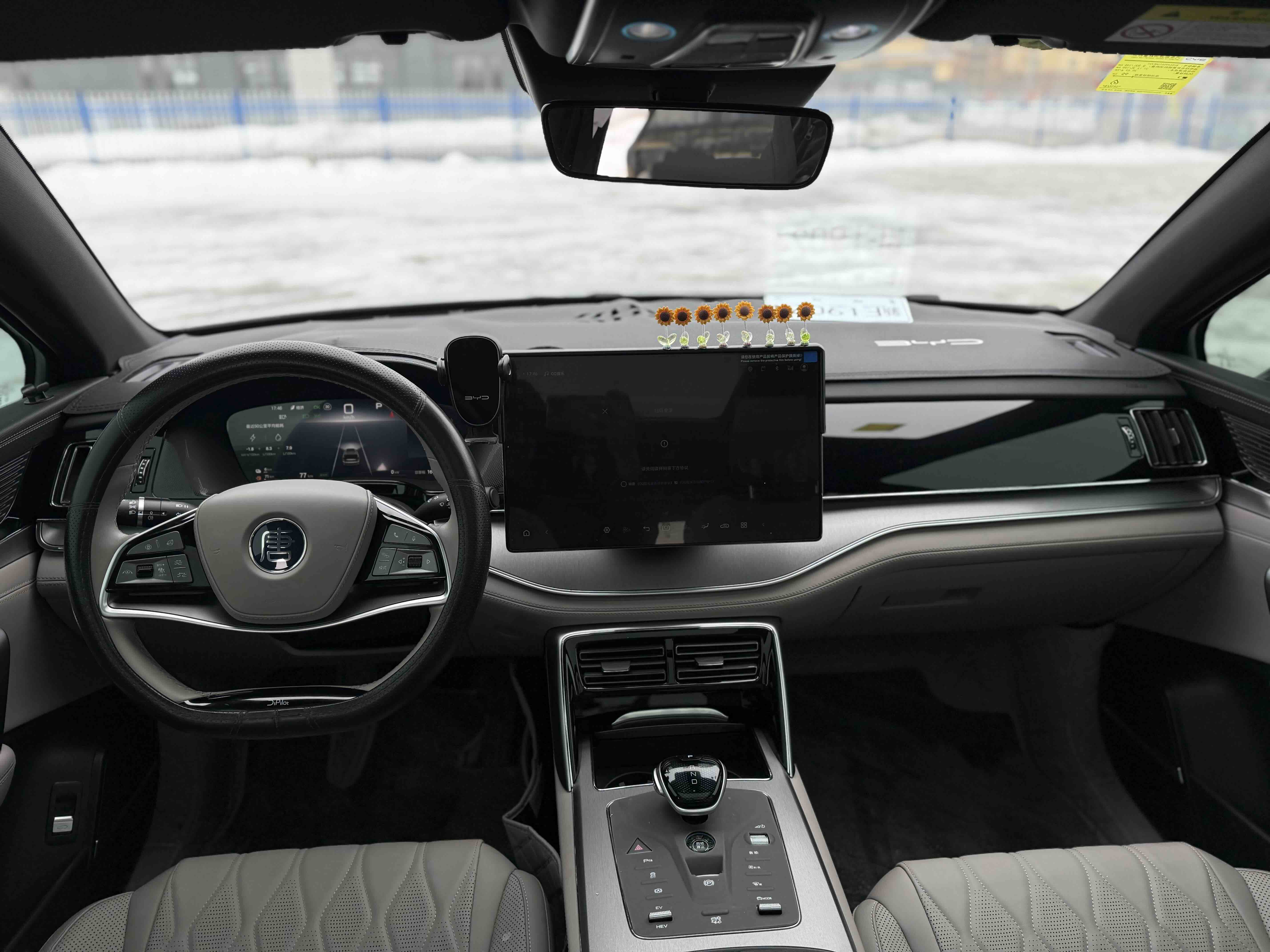 BYD Tang New Energy 2025 car image #6