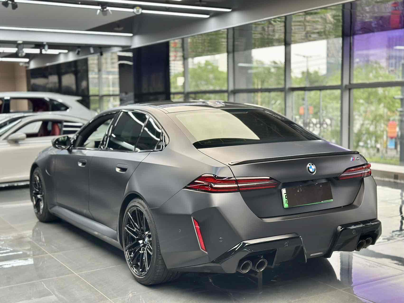 BMW M5 New Energy 2025 #6 BMW M5 New Energy 2025 car image #6