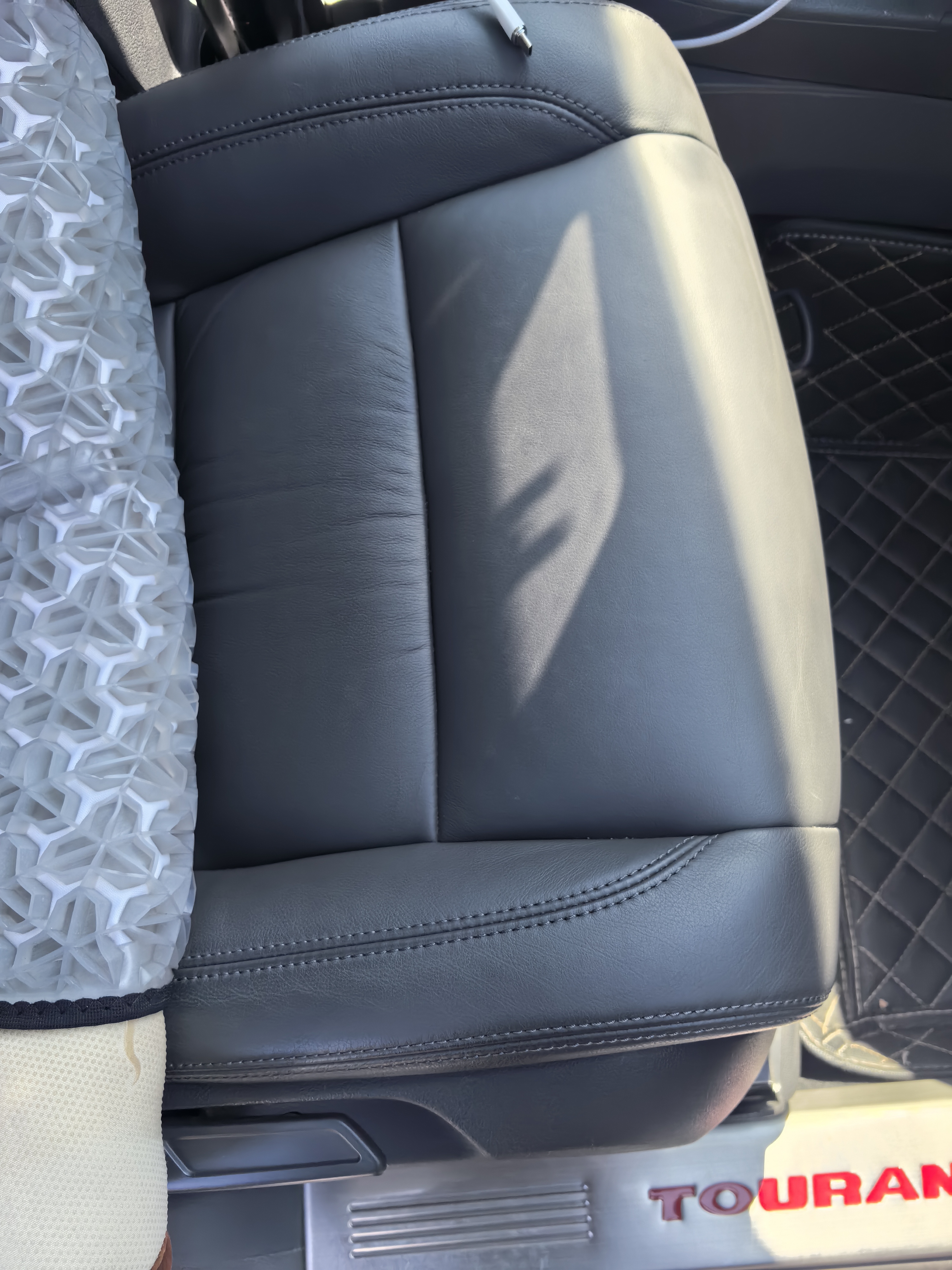 Volkswagen Touran 2016 immagine di auto #6