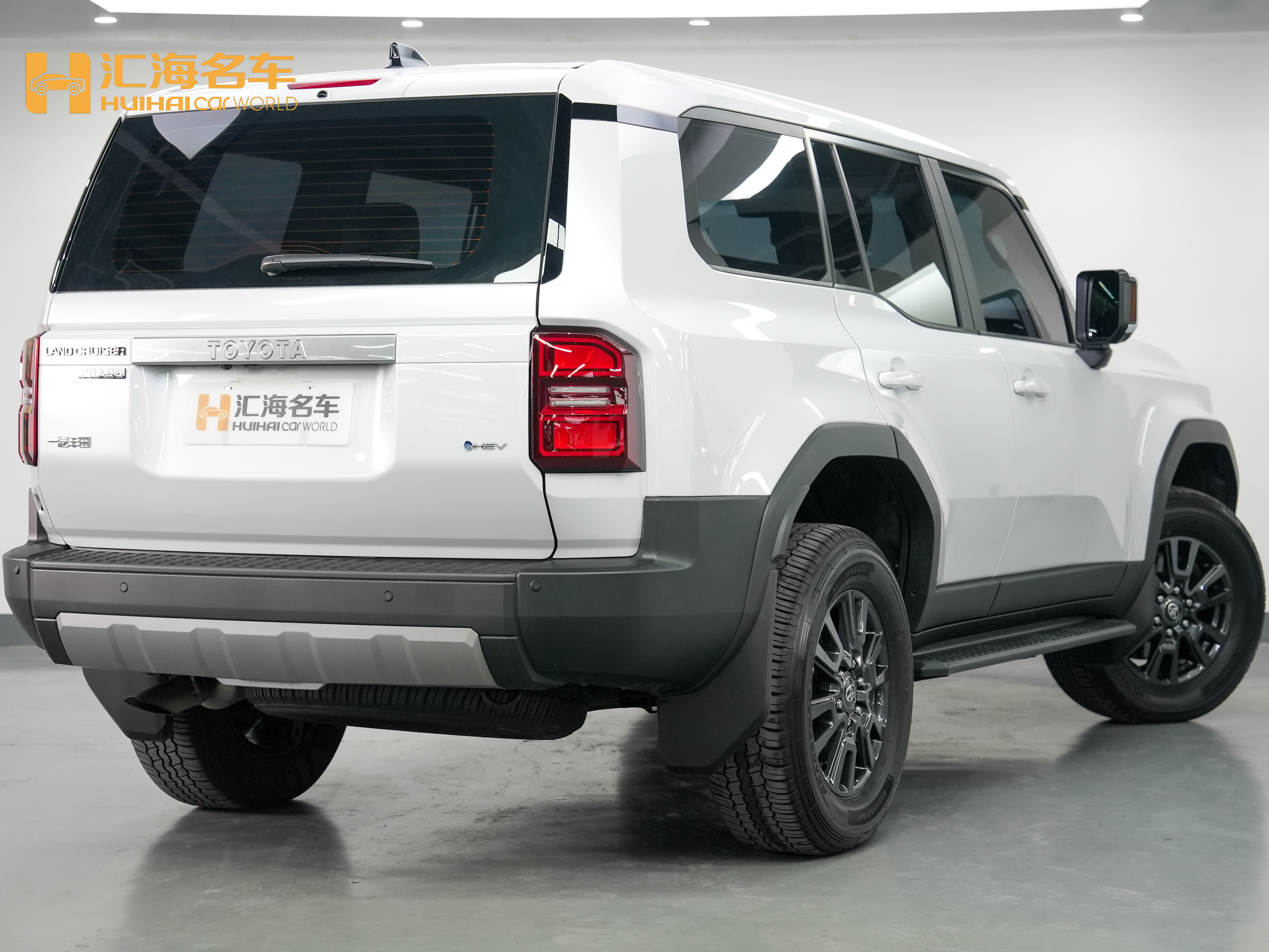 Toyota Land Cruiser Prado 2025 #6 Toyota Land Cruiser Prado 2025 car image #6