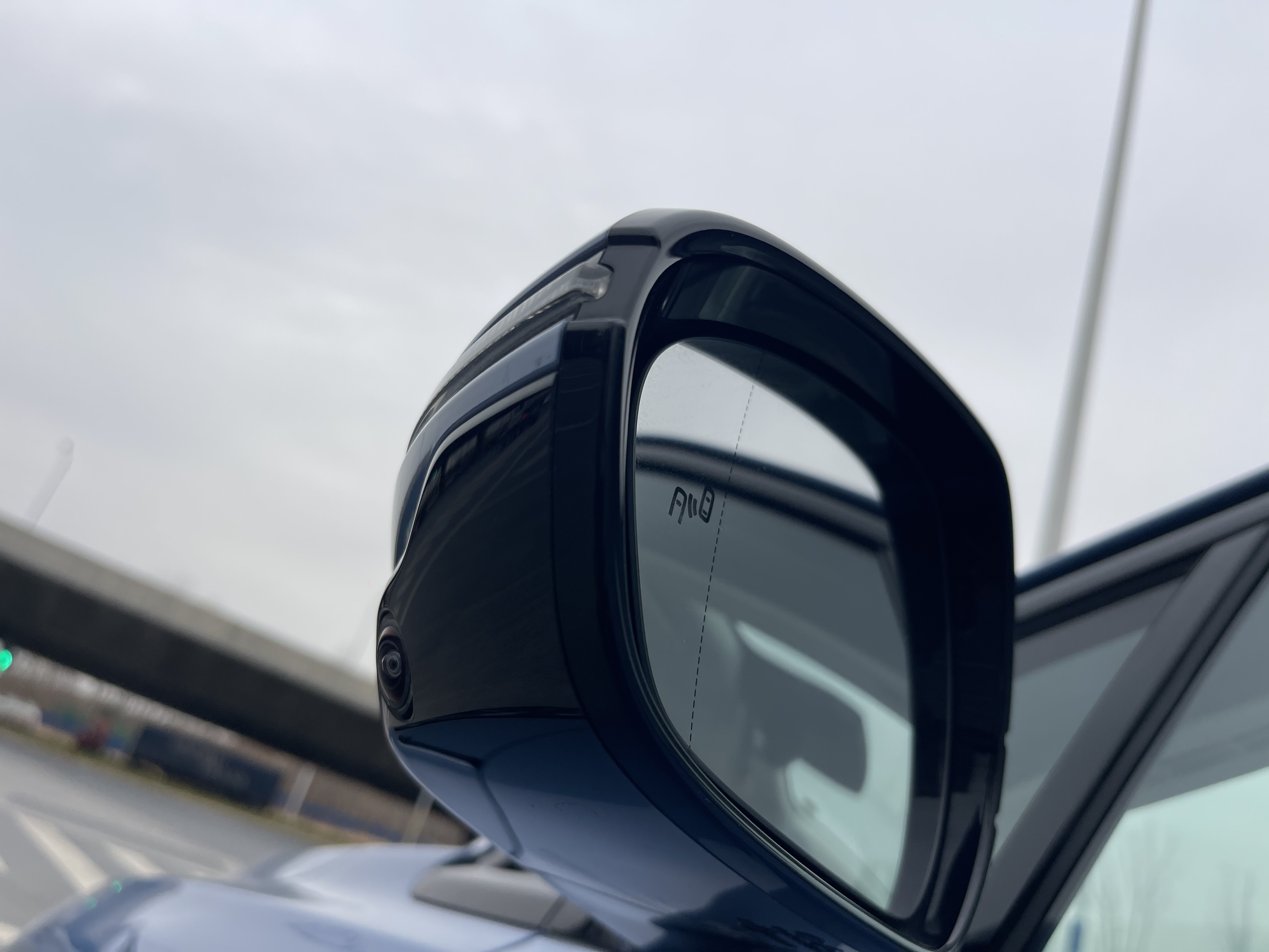 HongQi 2025 car image #6