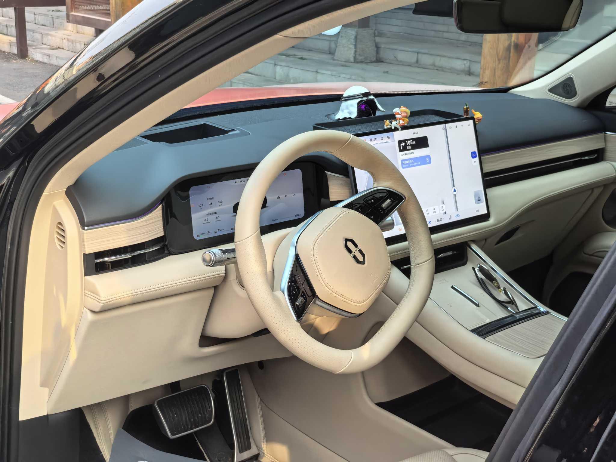 2025 car image #6