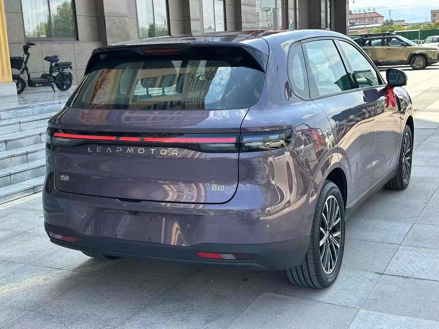 零跑汽车 零跑B10 2025 汽车图片 #6