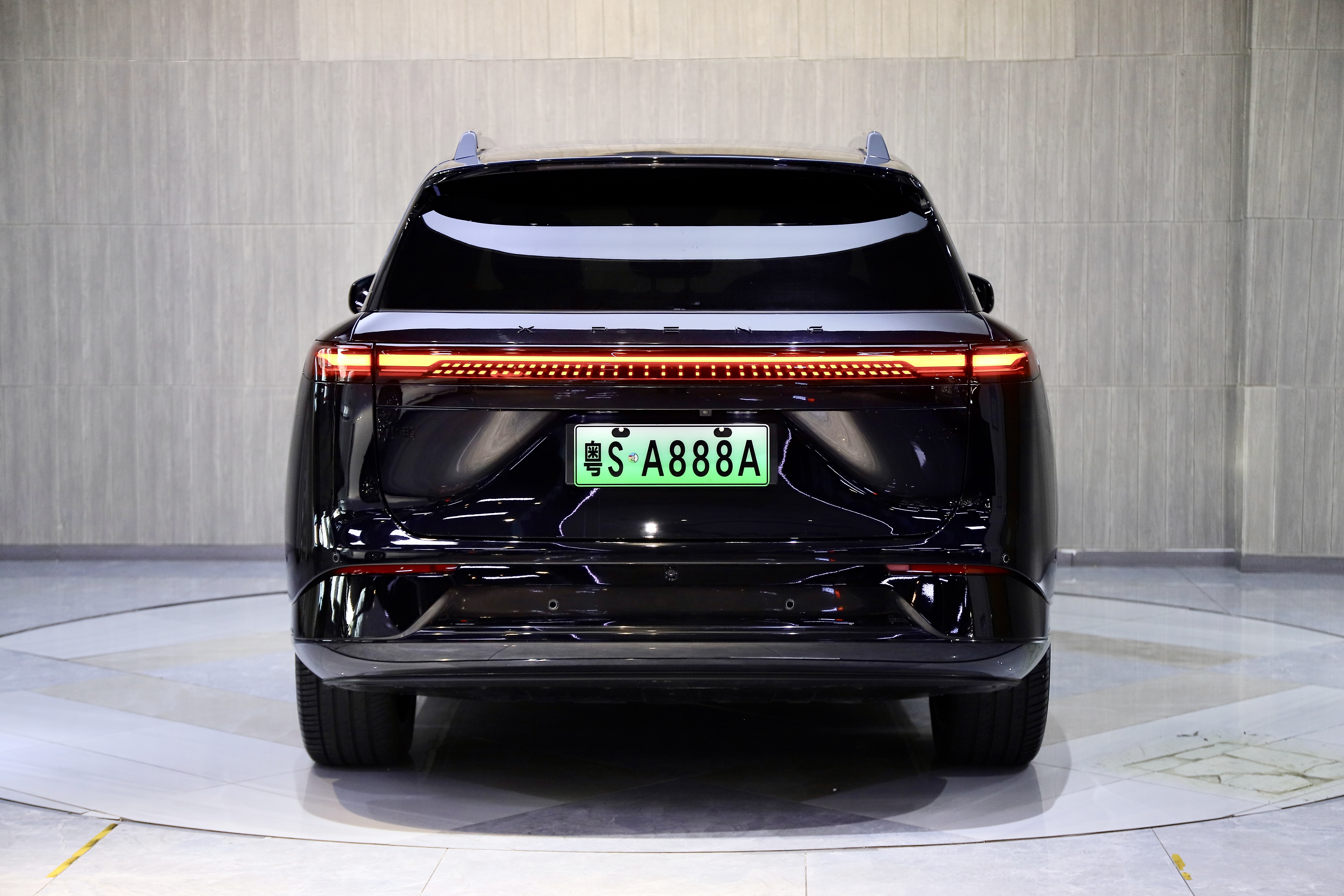 Xpeng G9 2025 immagine di auto #6