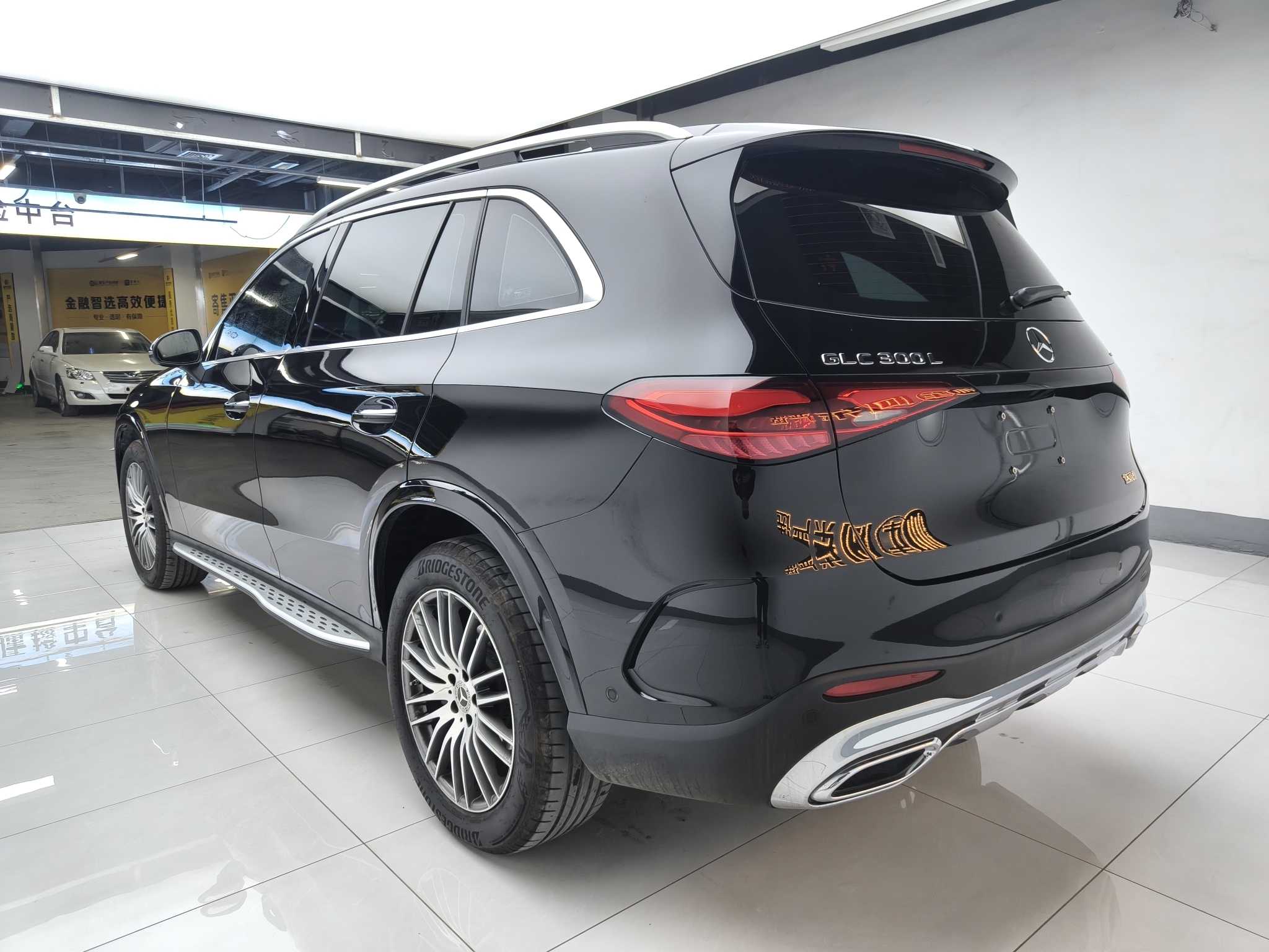 Mercedes-Benz GLC Class 2025 car image #6