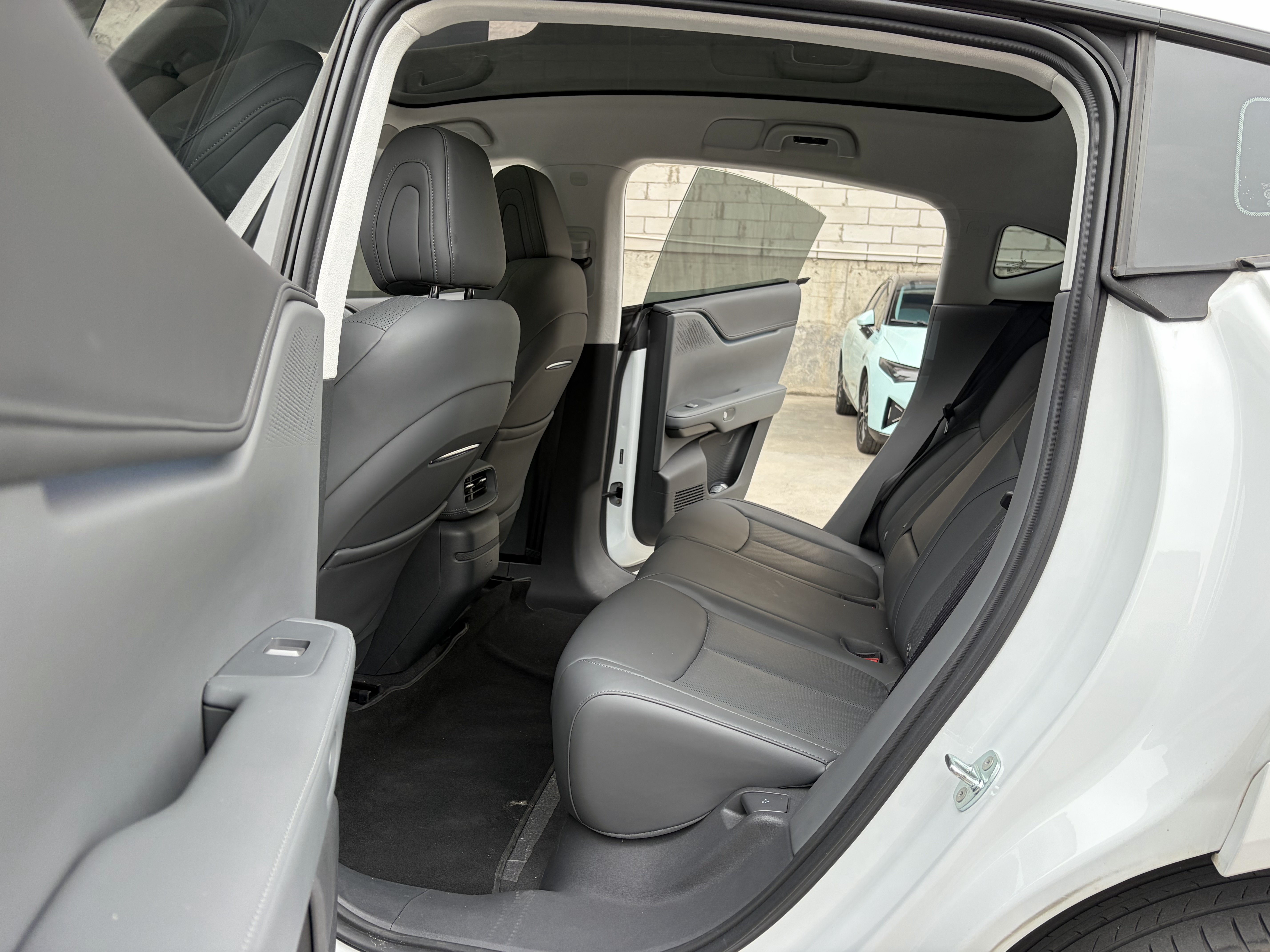 Xpeng G6 2025 #6 Xpeng G6 2025 car image #6