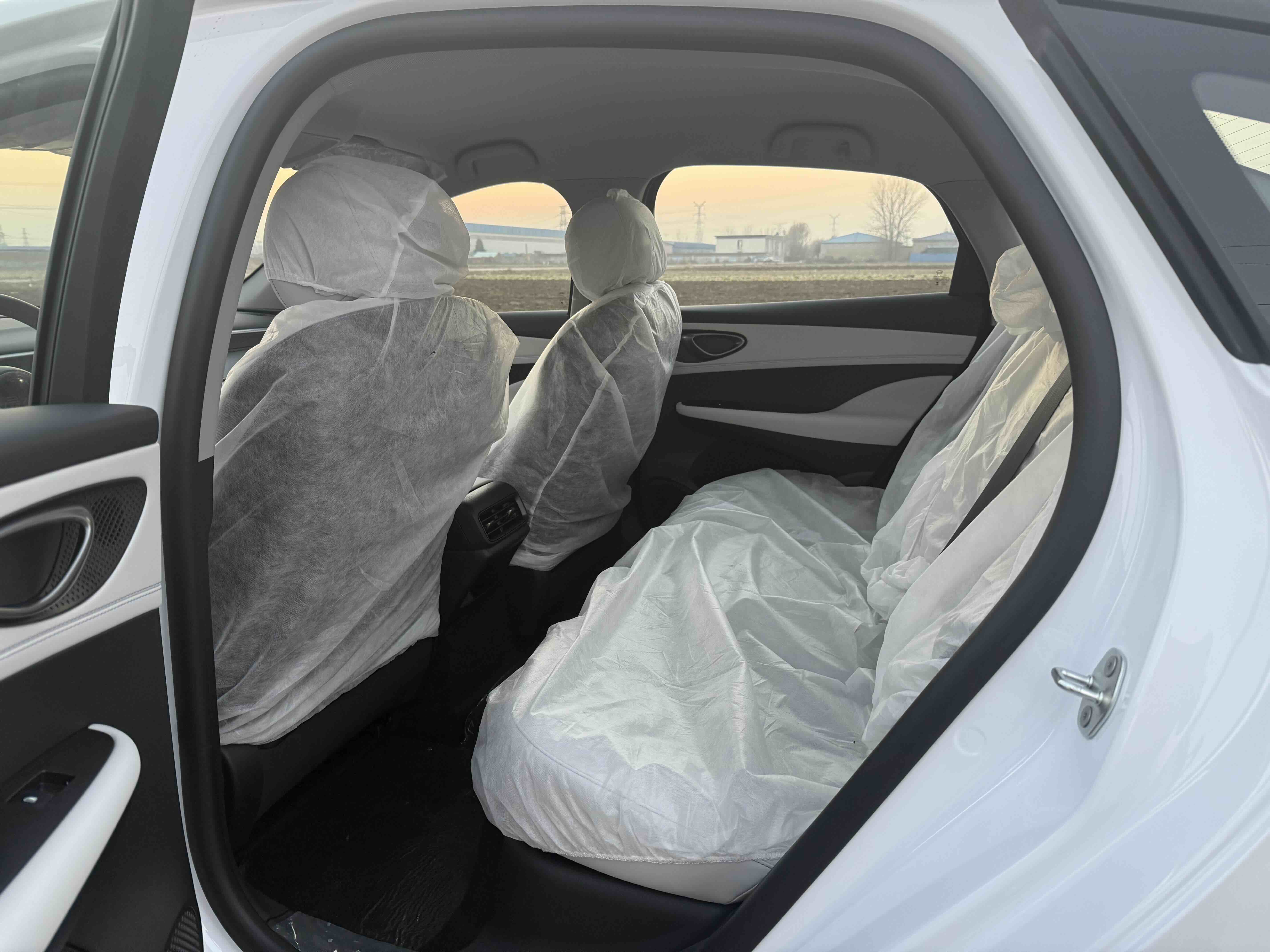 BYD Seal 05 DM-i 2025 #6 BYD Seal 05 DM-i 2025 car image #6