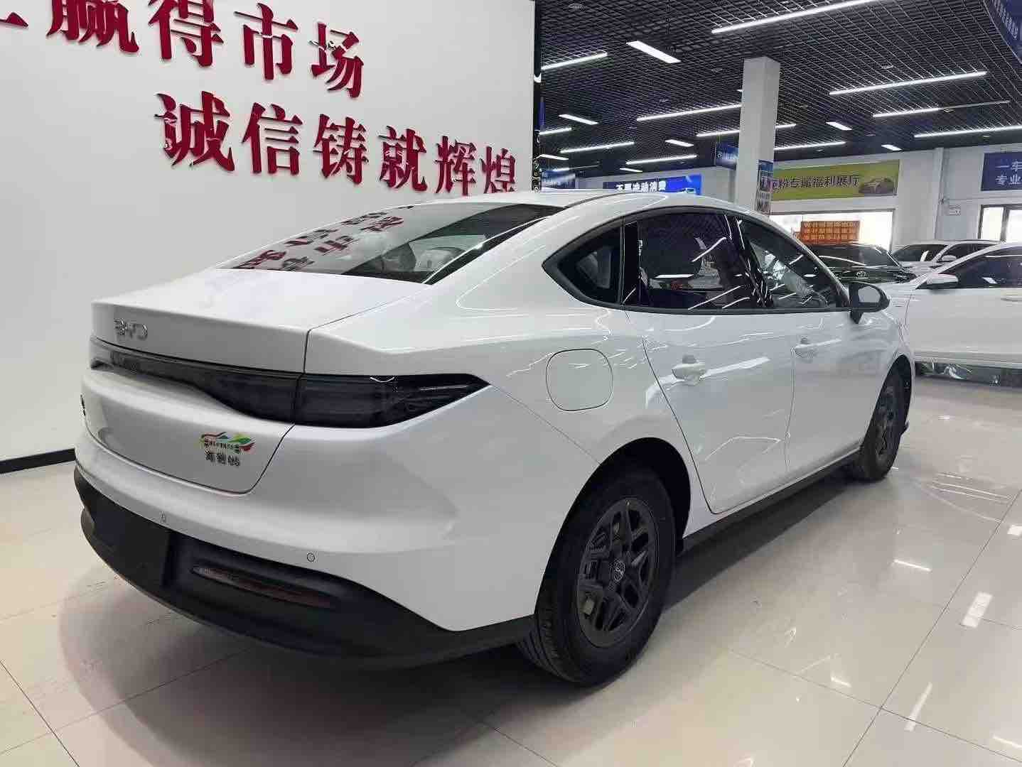 BYD Seal 05 DM-i 2025 car image #6