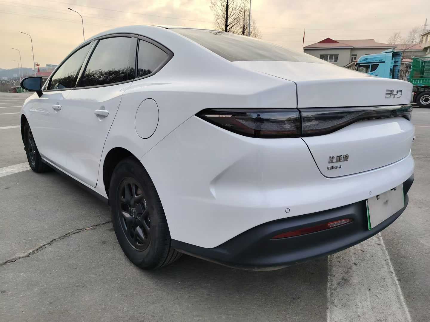 BYD Seal 05 DM-i 2025 car image #6