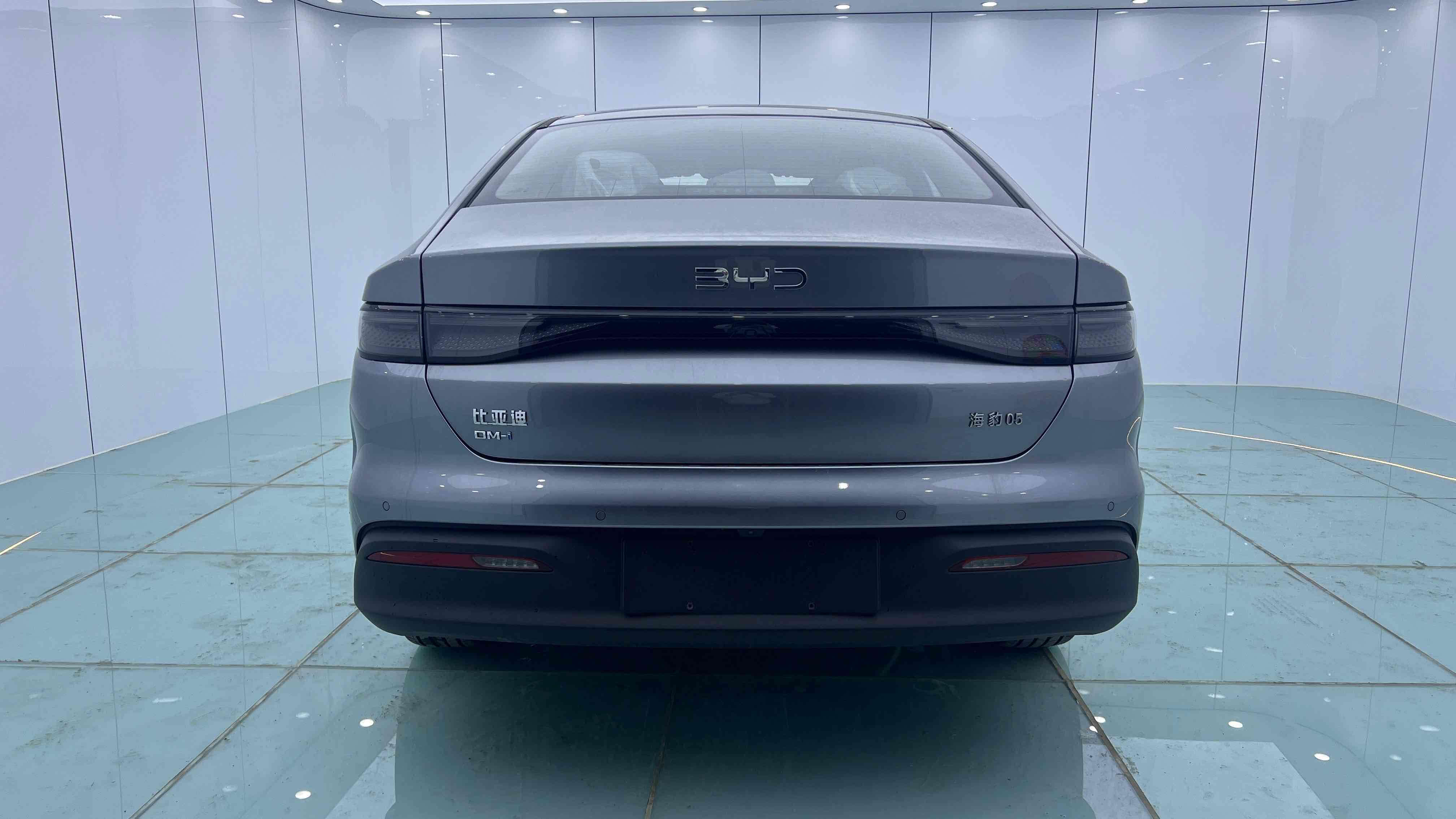 BYD Seal 2025 car image #6