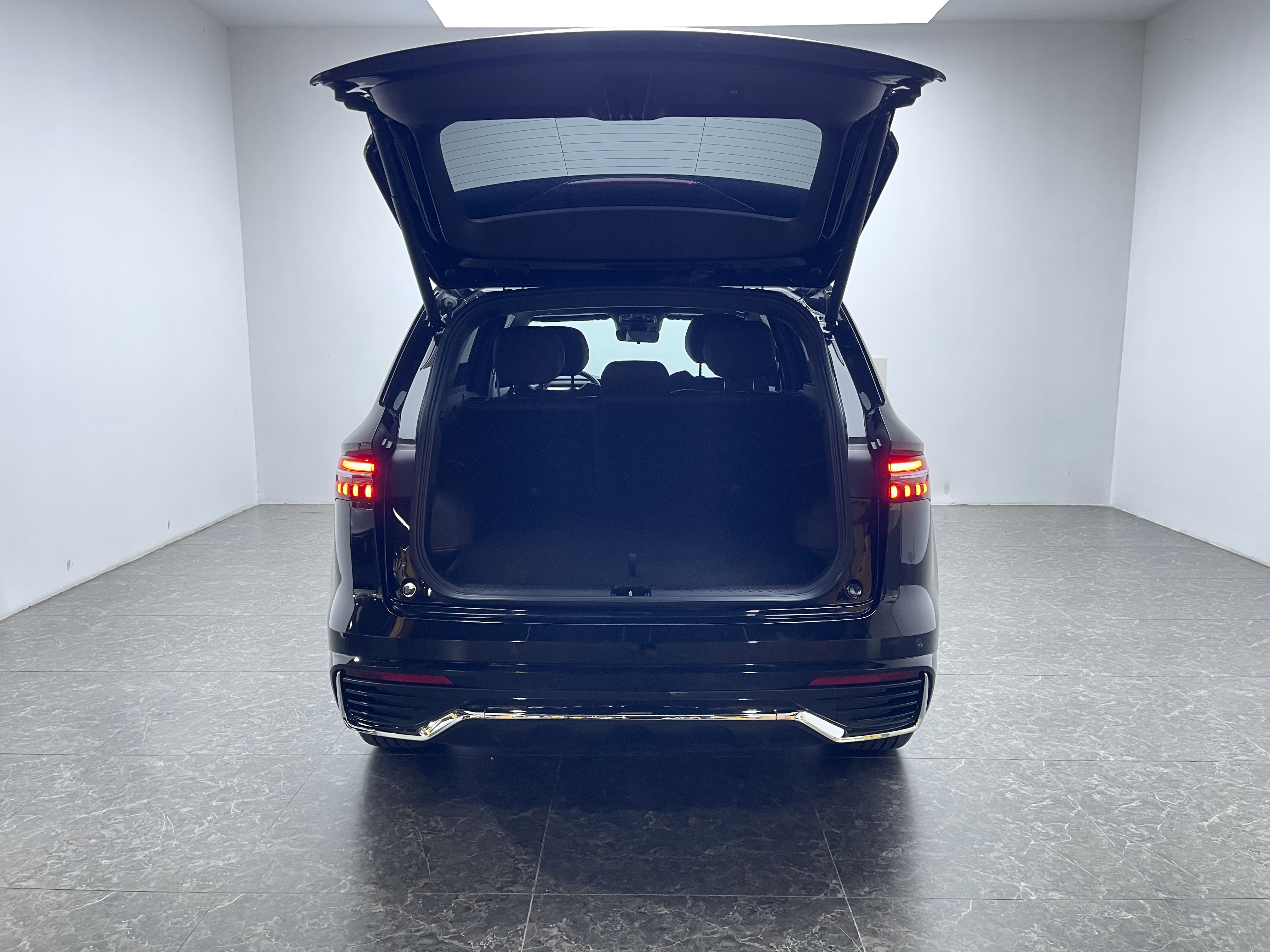 GEELY Monjaro 2025 car image #6